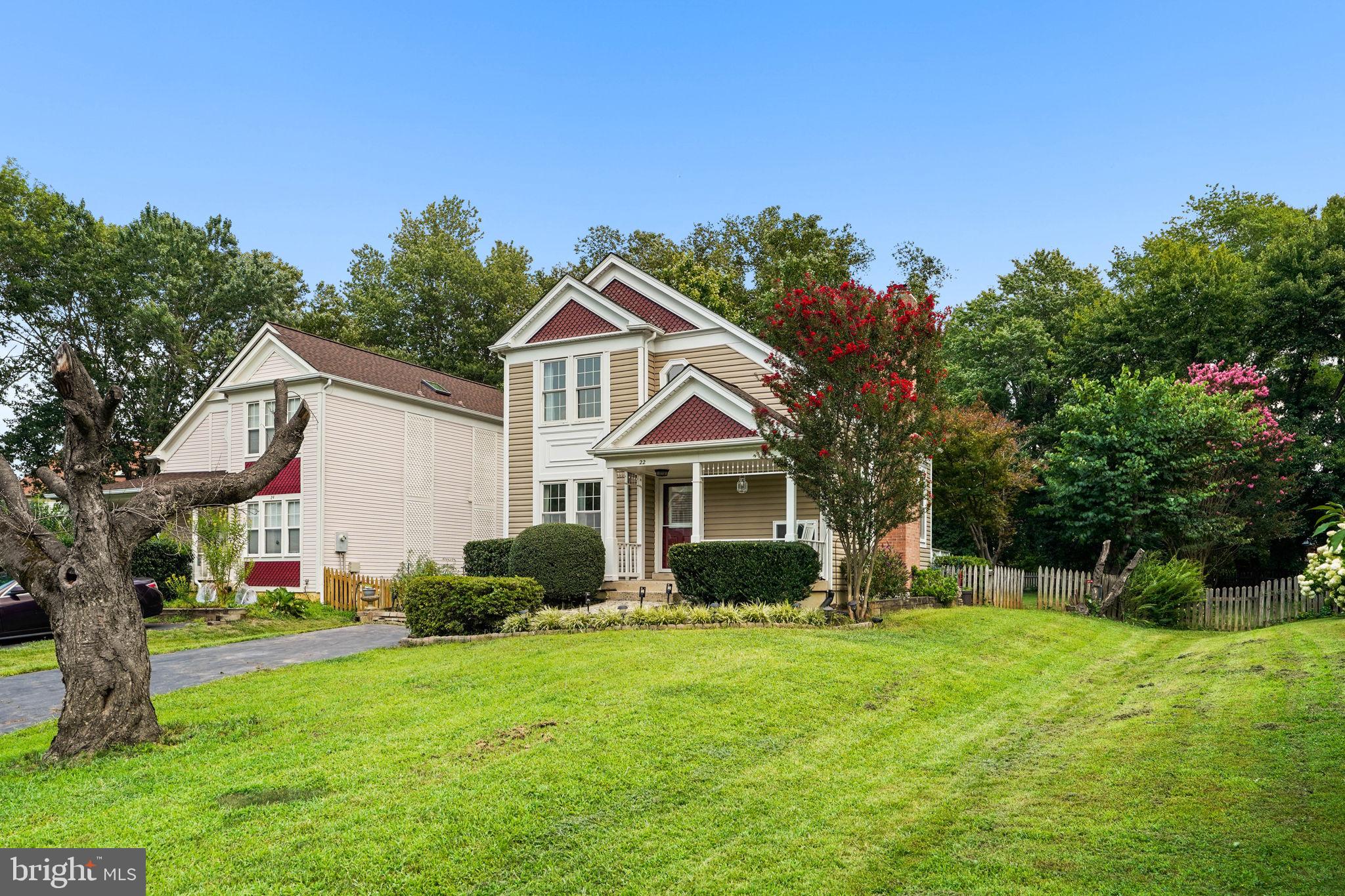 22 FENTON WOOD DRIVE