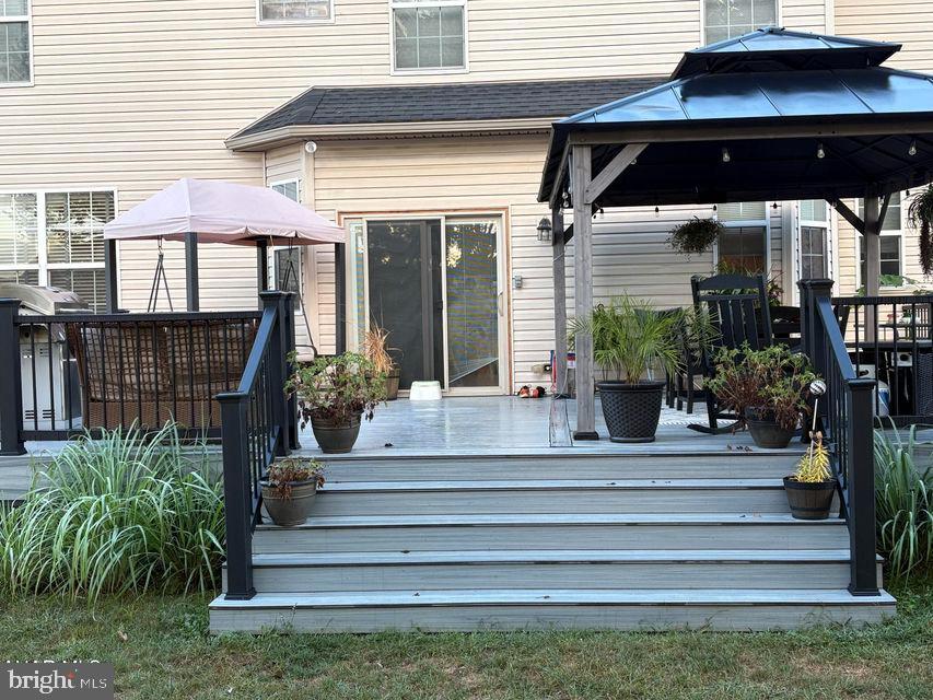 VINTAGE ACRES - Residential