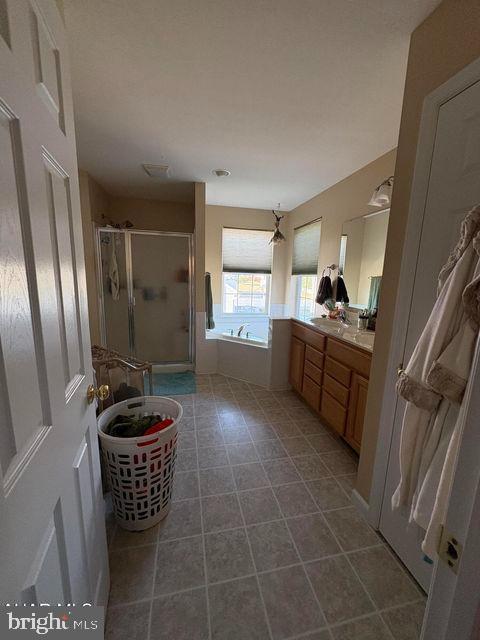 VINTAGE ACRES - Residential