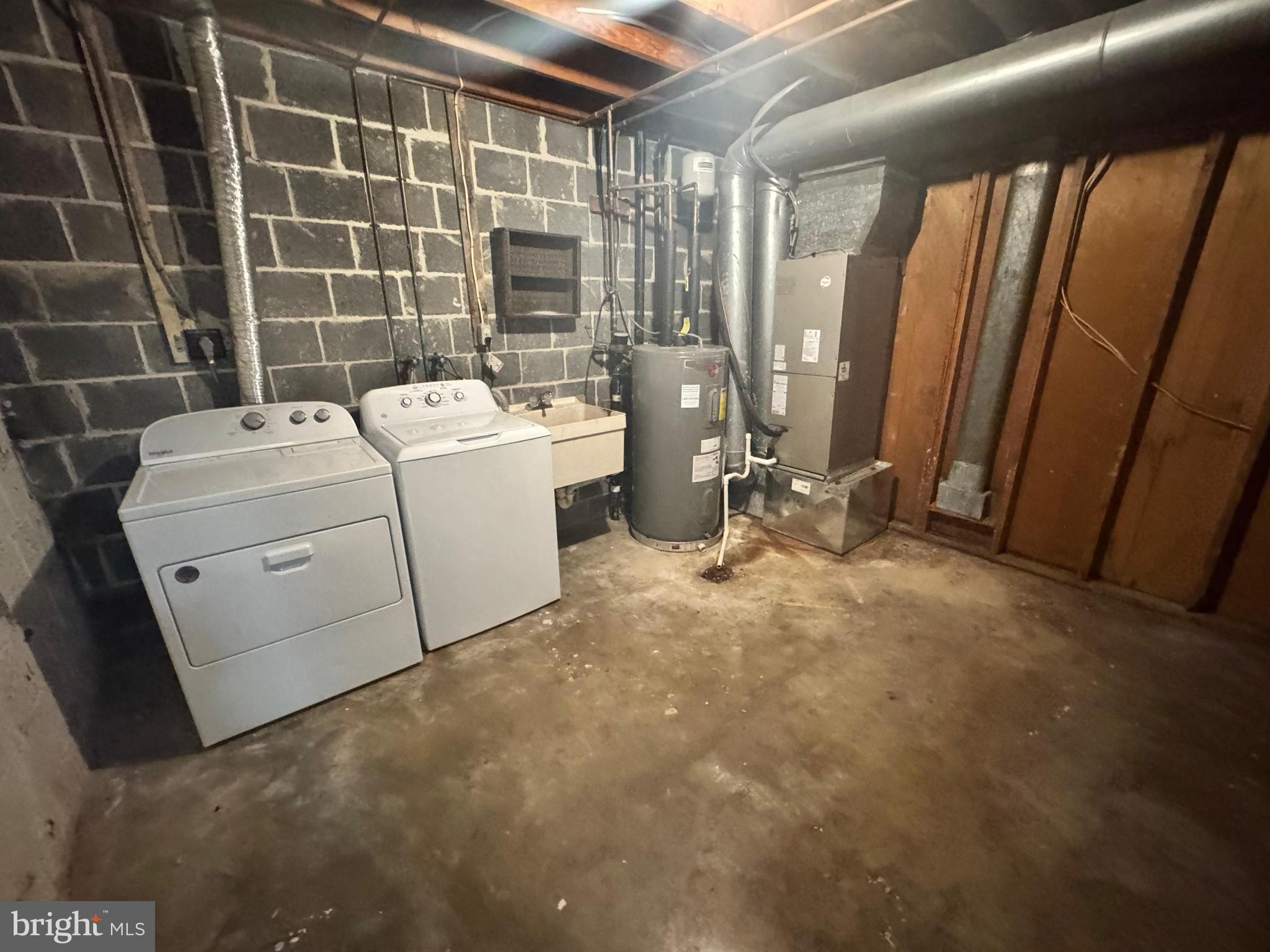 SPRINGFIELD - Residential Lease