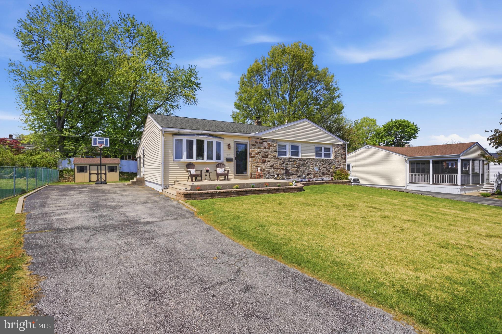VALLEY VIEW - Residential