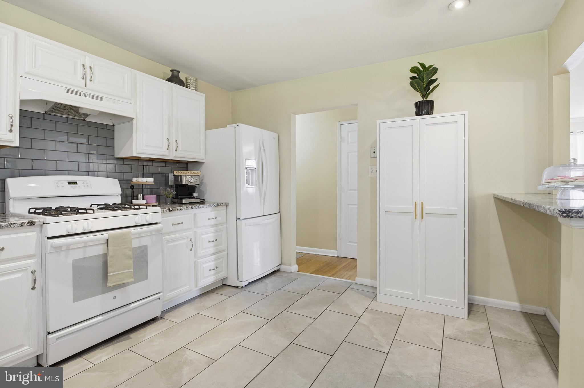VALLEY VIEW - Residential