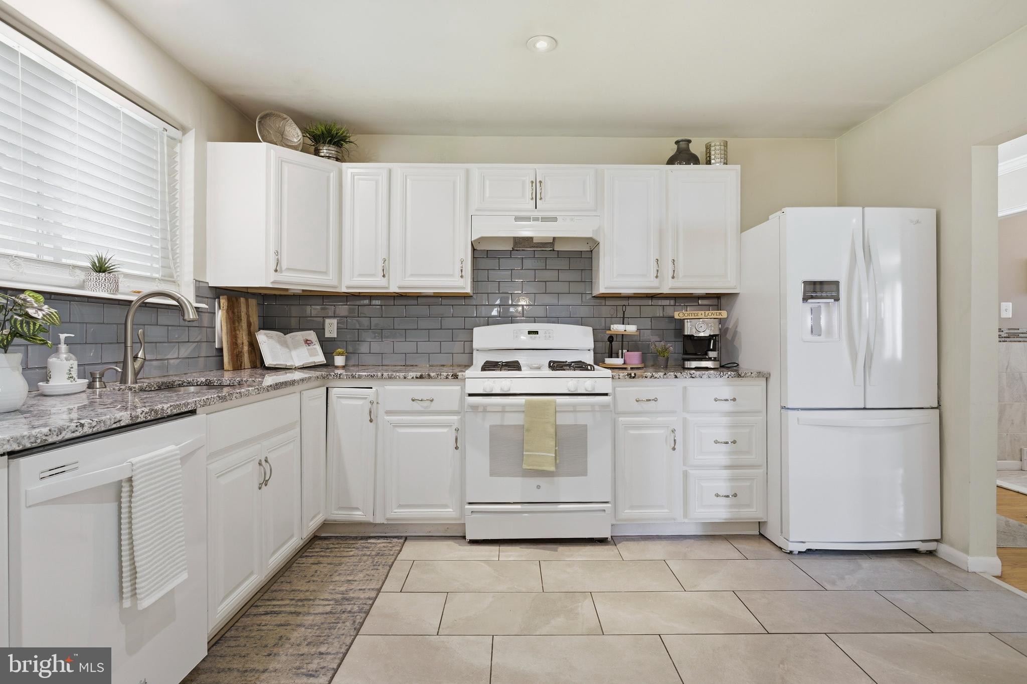 VALLEY VIEW - Residential