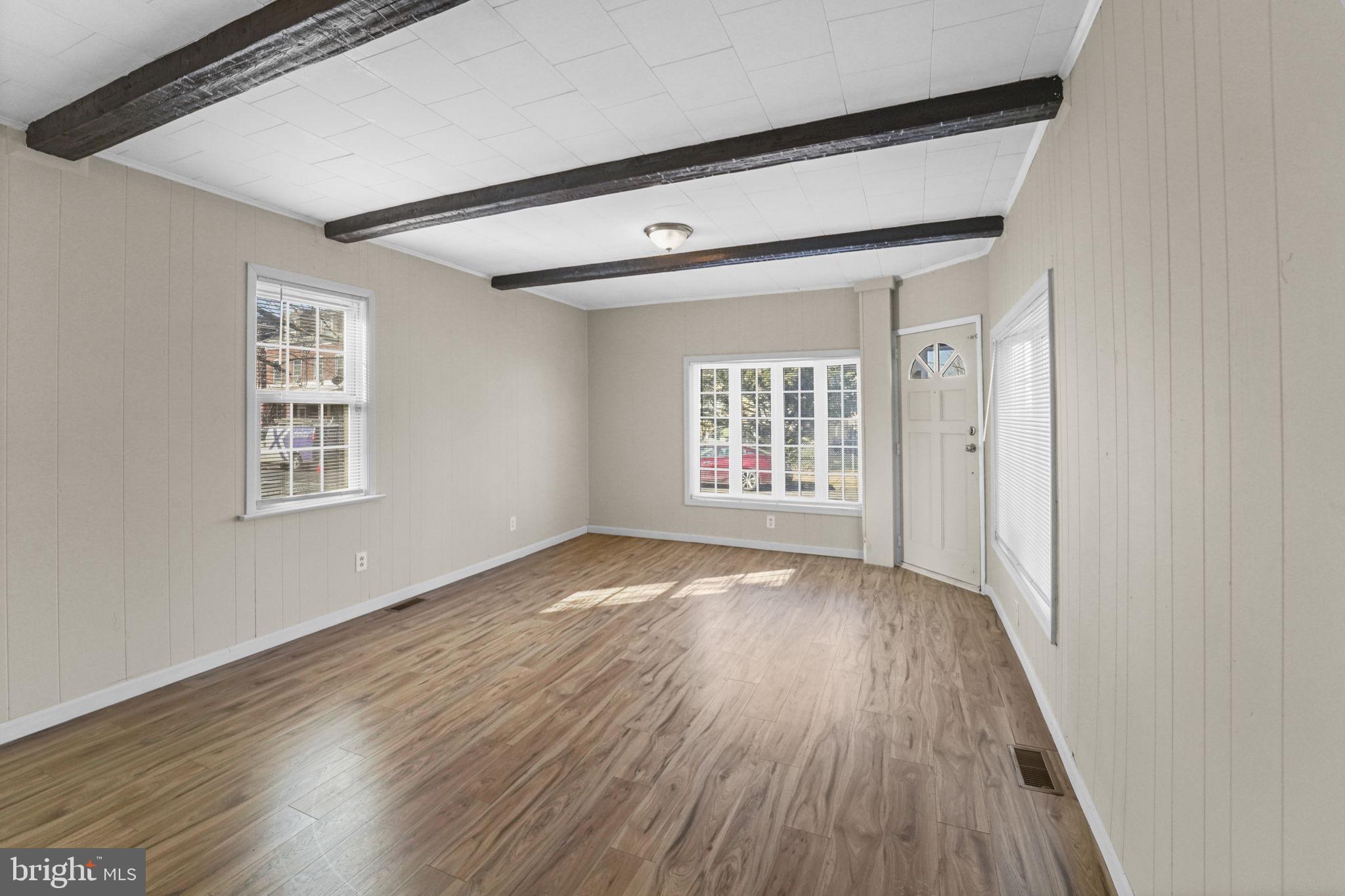 102 - 104 RANDALL AVENUE