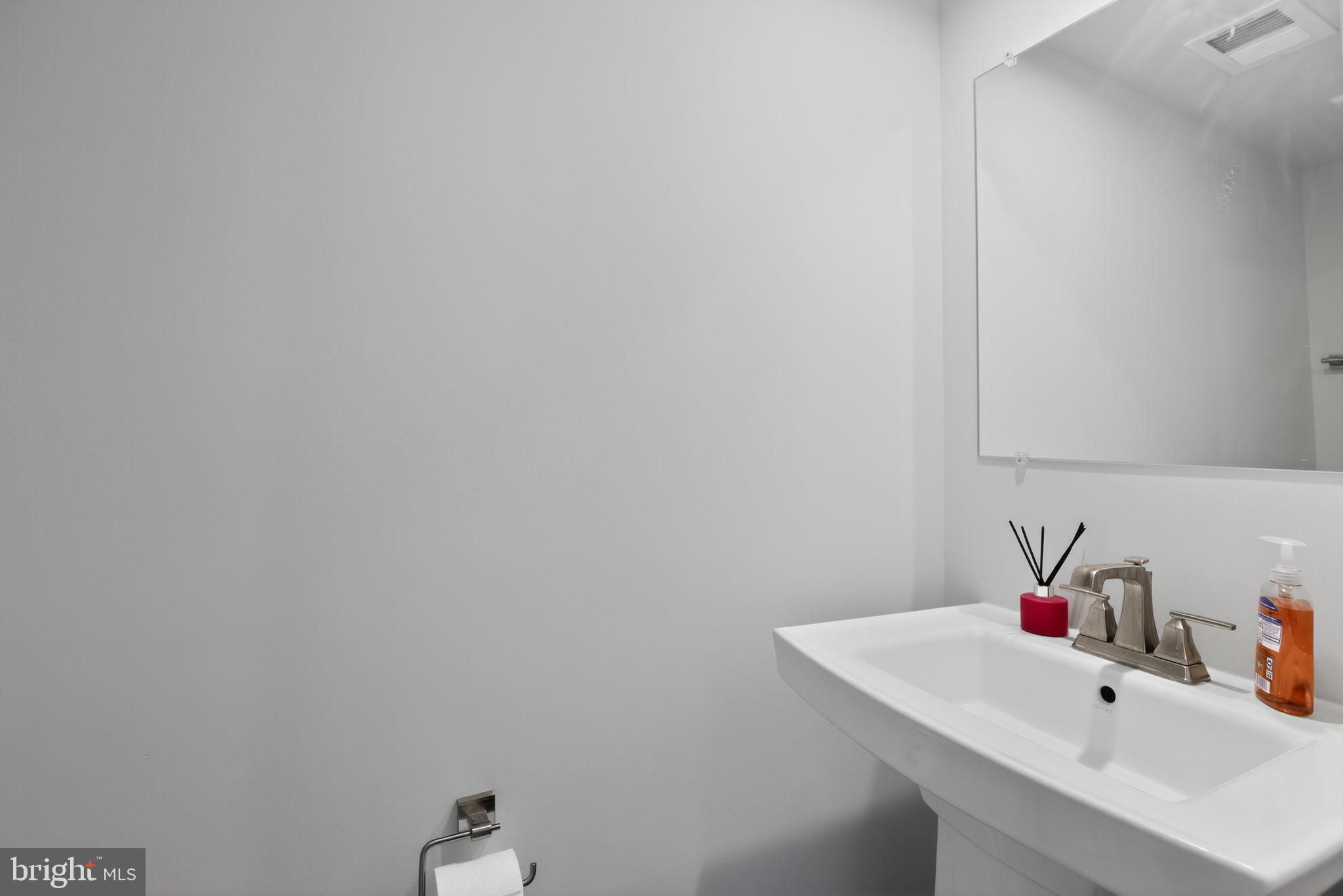 BANNER ROW - Residential