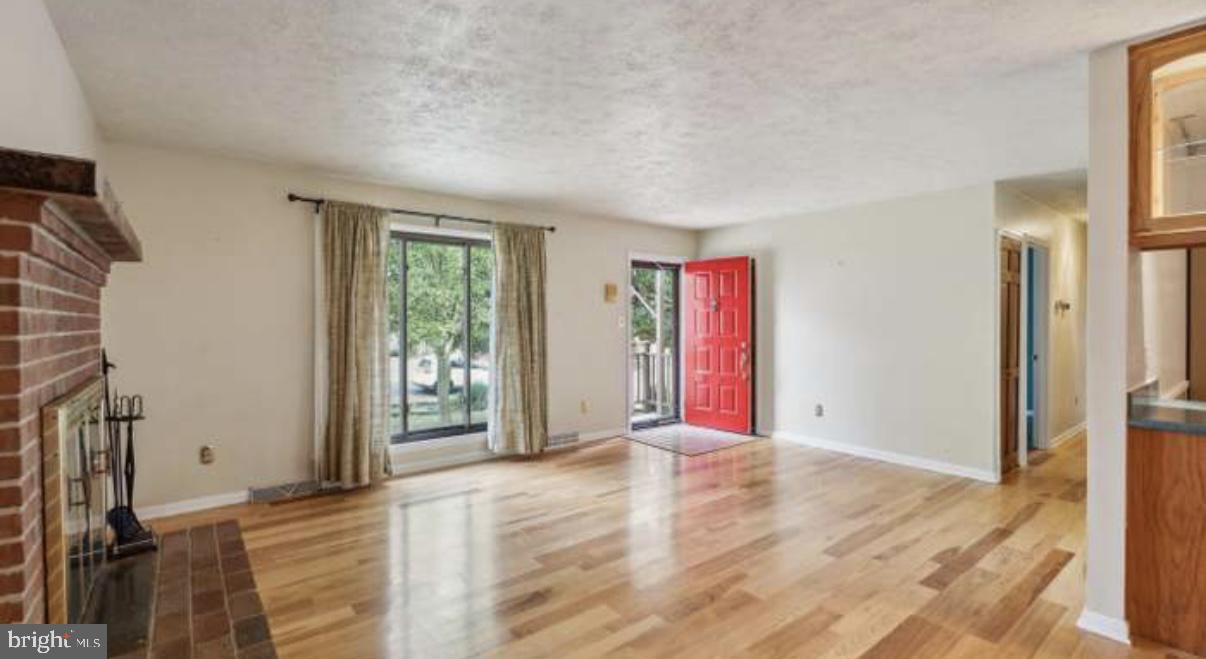 LAKE OF THE WOODS - Residential Lease