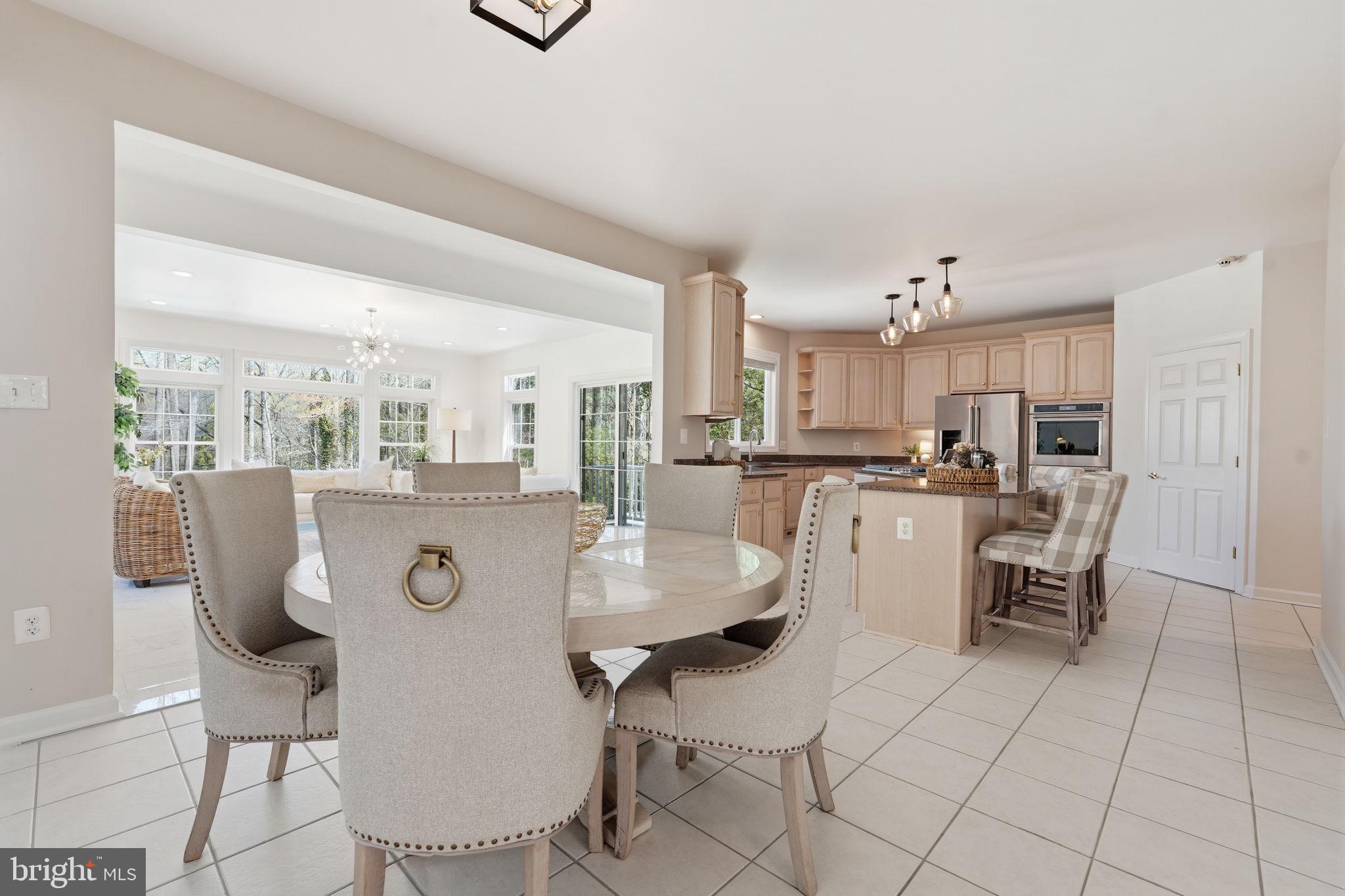 HOLMES RUN PARK - Residential