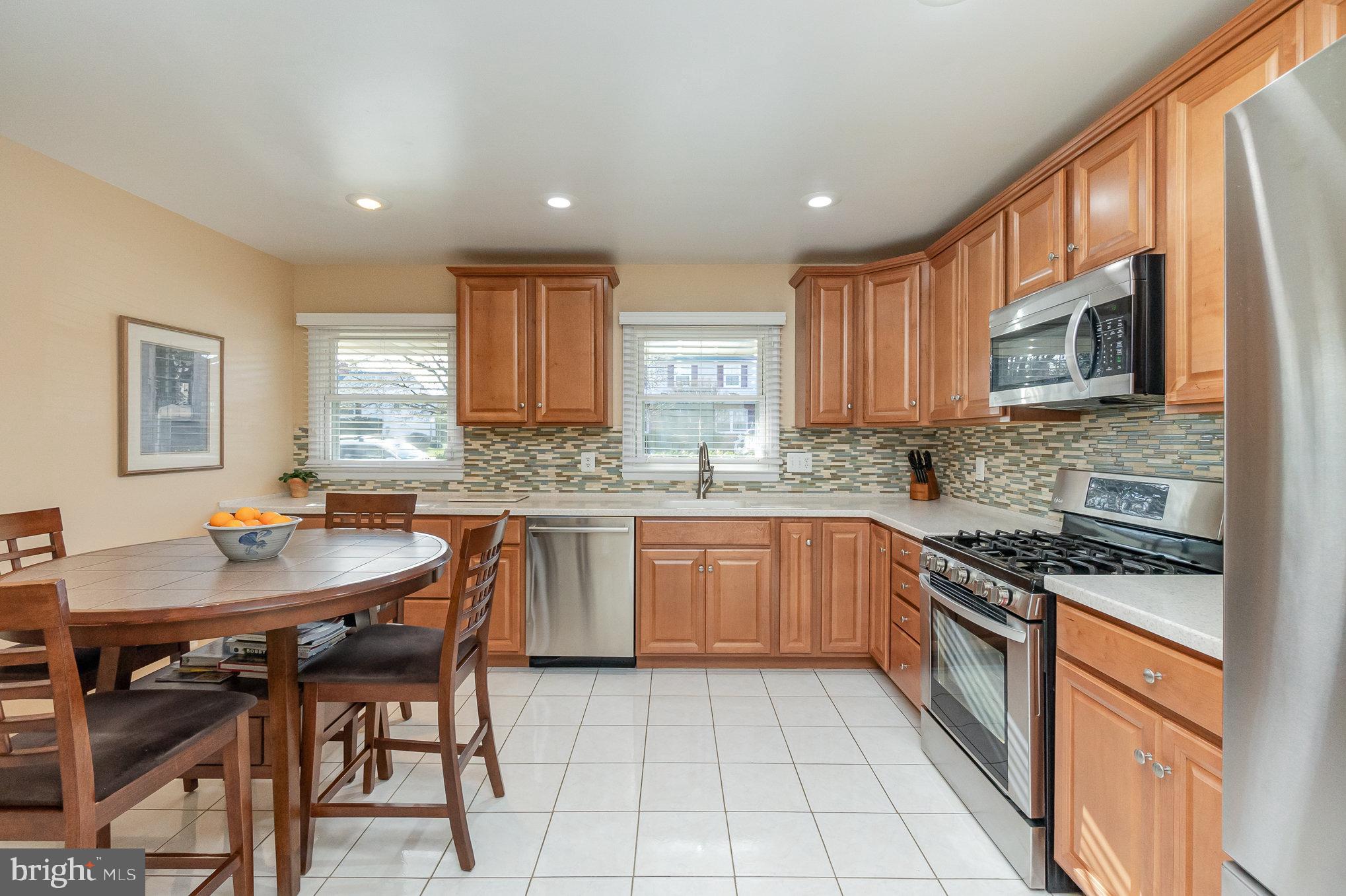 SILVERGATE VILLAGE NORTH - Residential