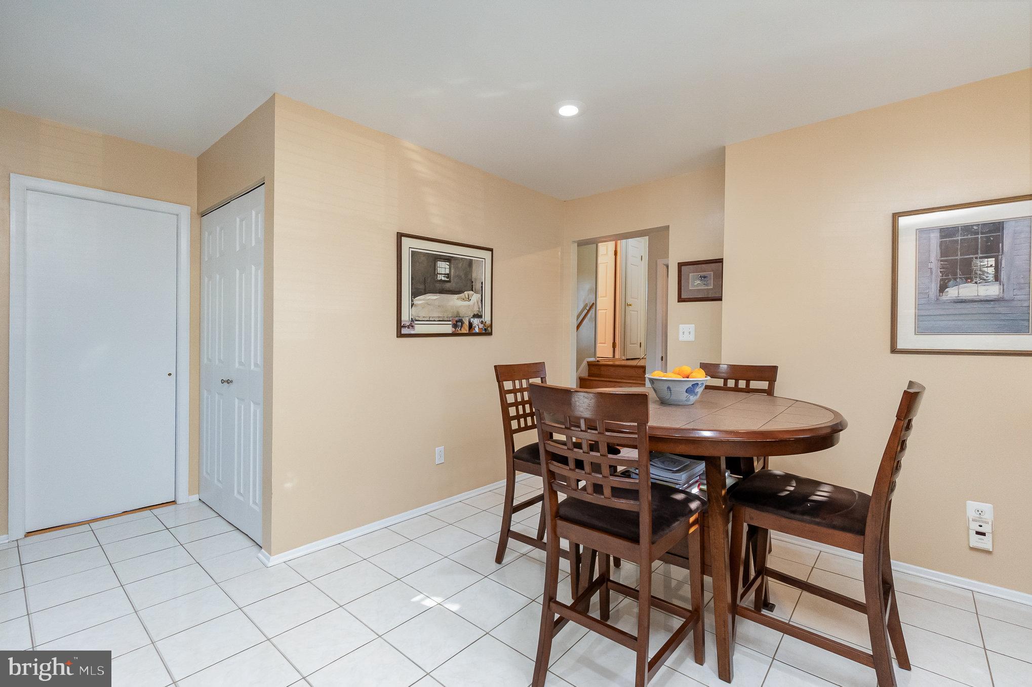 SILVERGATE VILLAGE NORTH - Residential