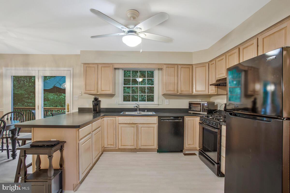 THE MEADOWS - Residential