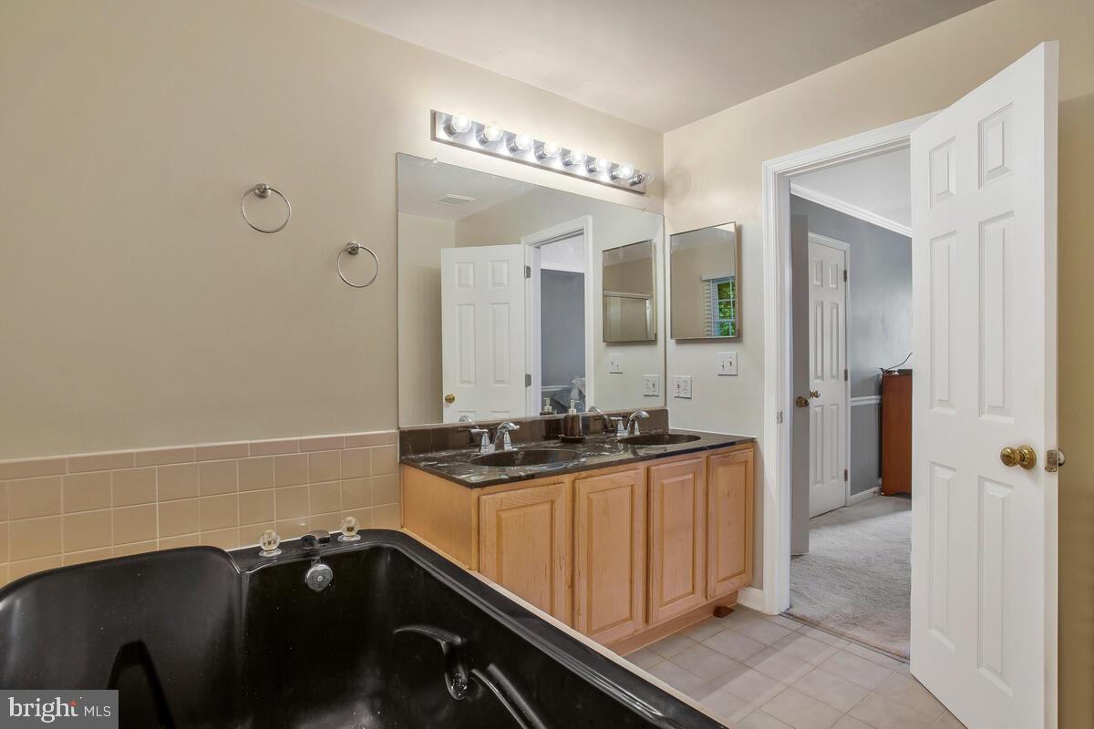 THE MEADOWS - Residential