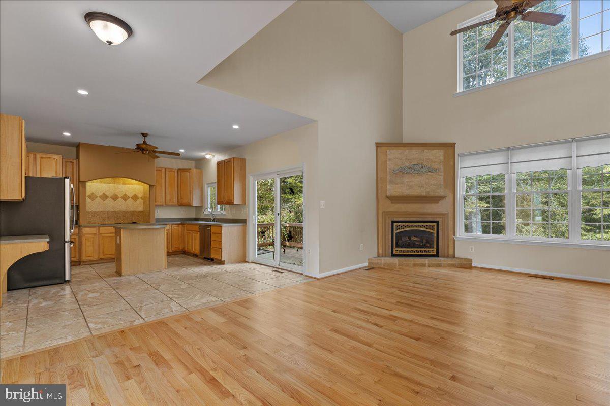 HICKORY WOODS - Residential