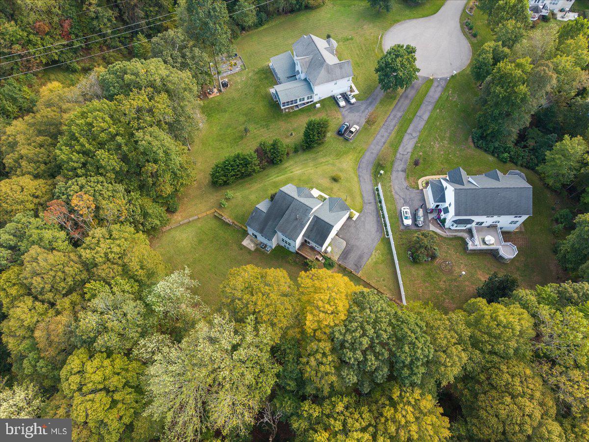 HICKORY WOODS - Residential