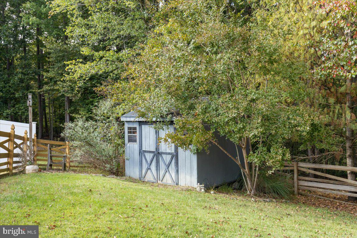 HICKORY WOODS - Residential