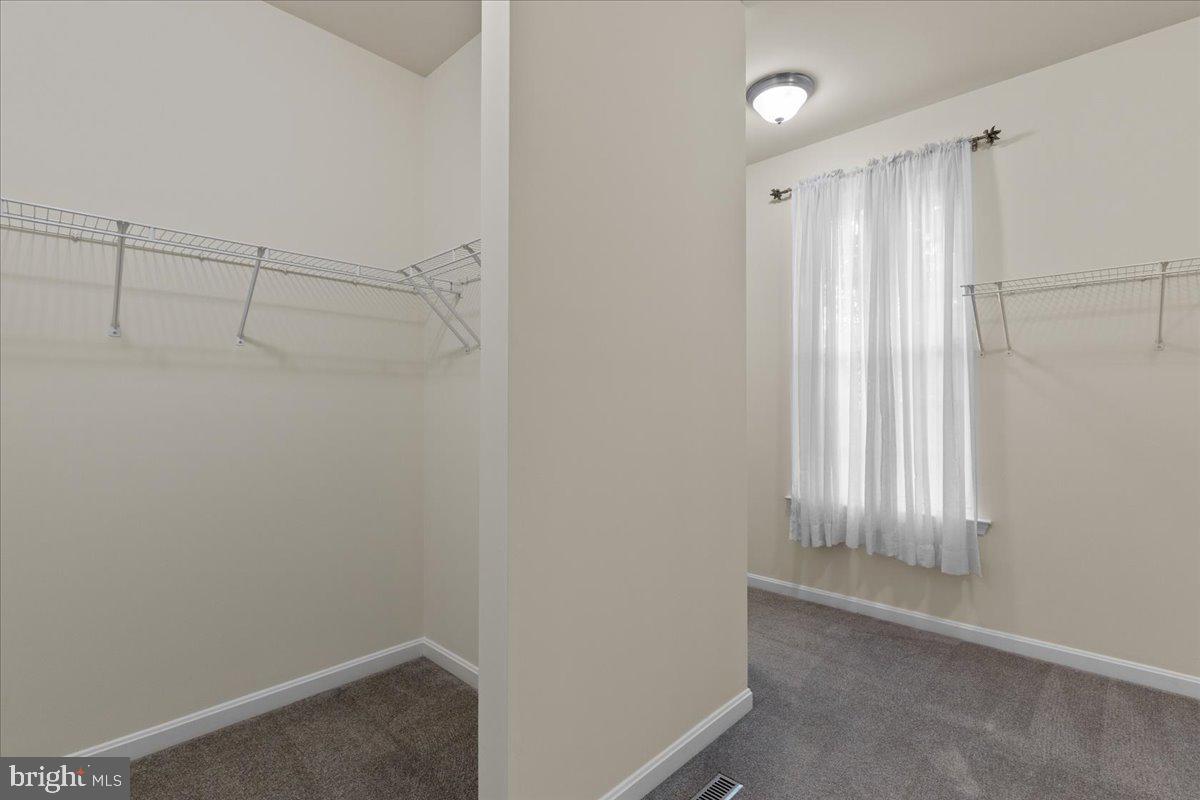 HICKORY WOODS - Residential