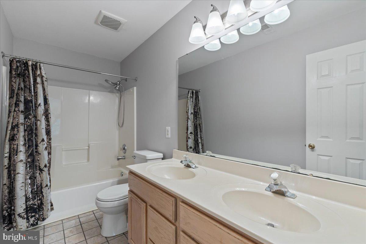 HICKORY WOODS - Residential