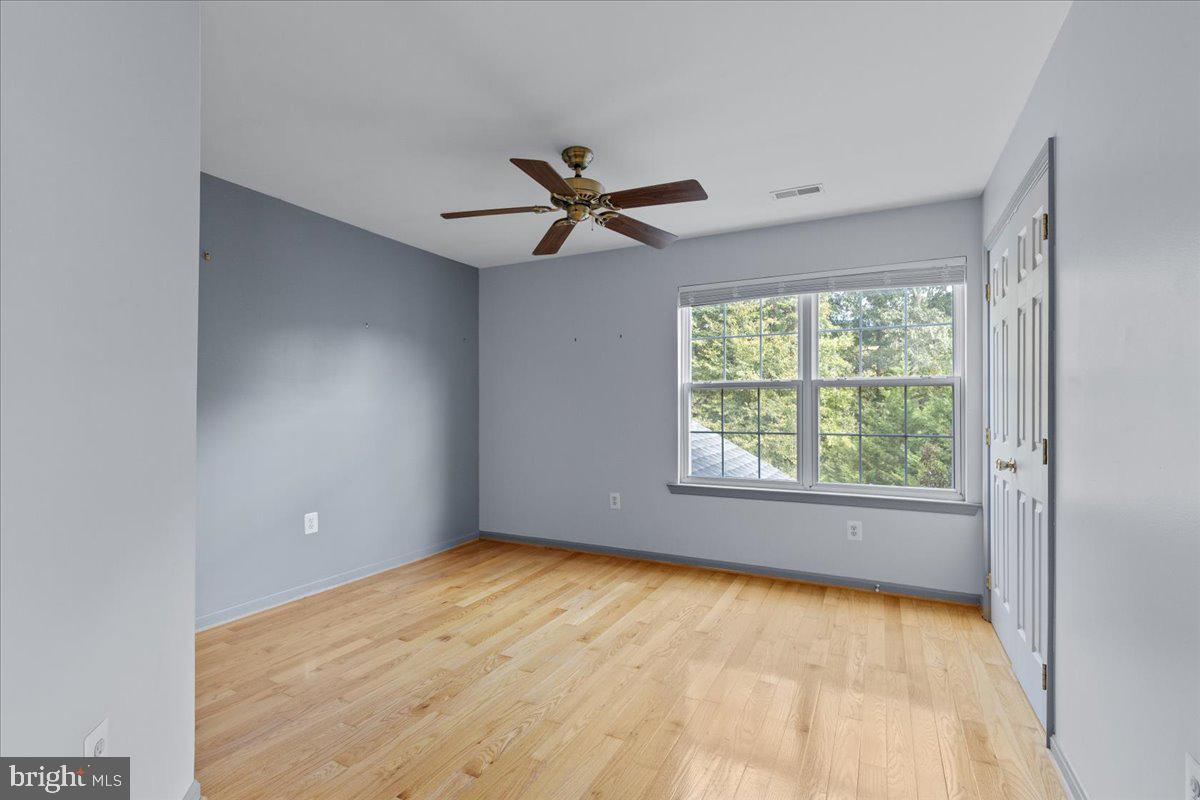 HICKORY WOODS - Residential