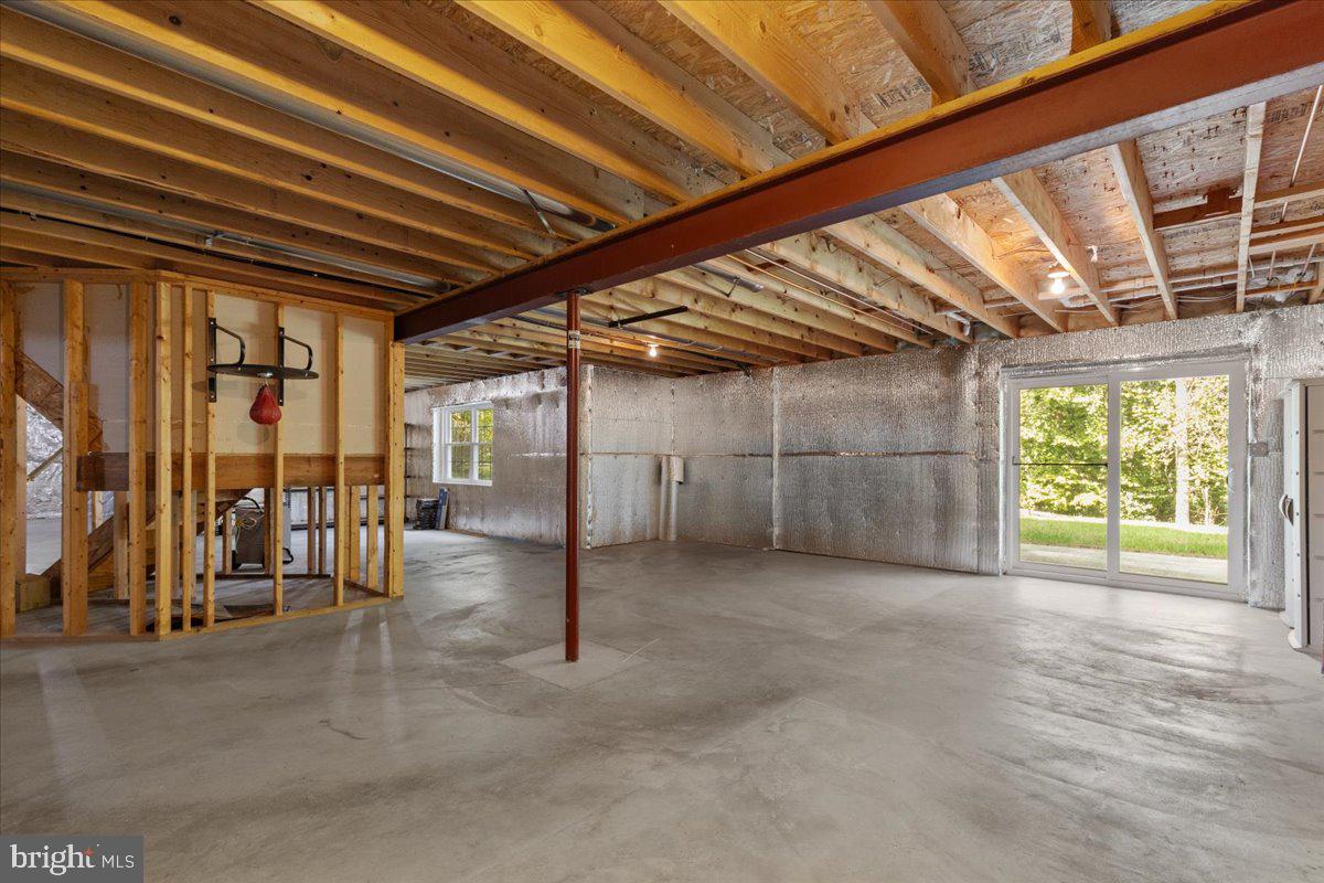 HICKORY WOODS - Residential