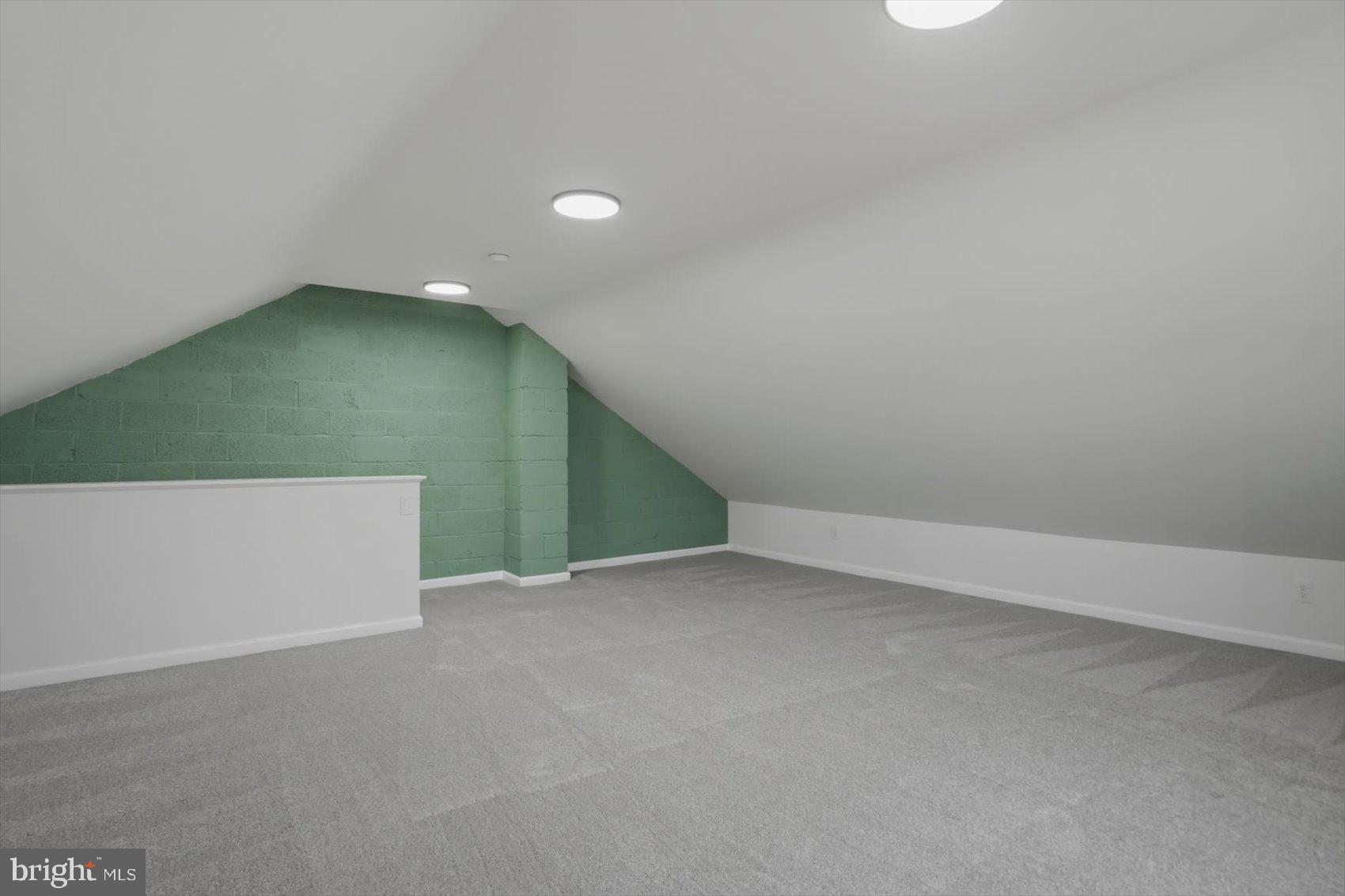 PERRING LOCH - Residential