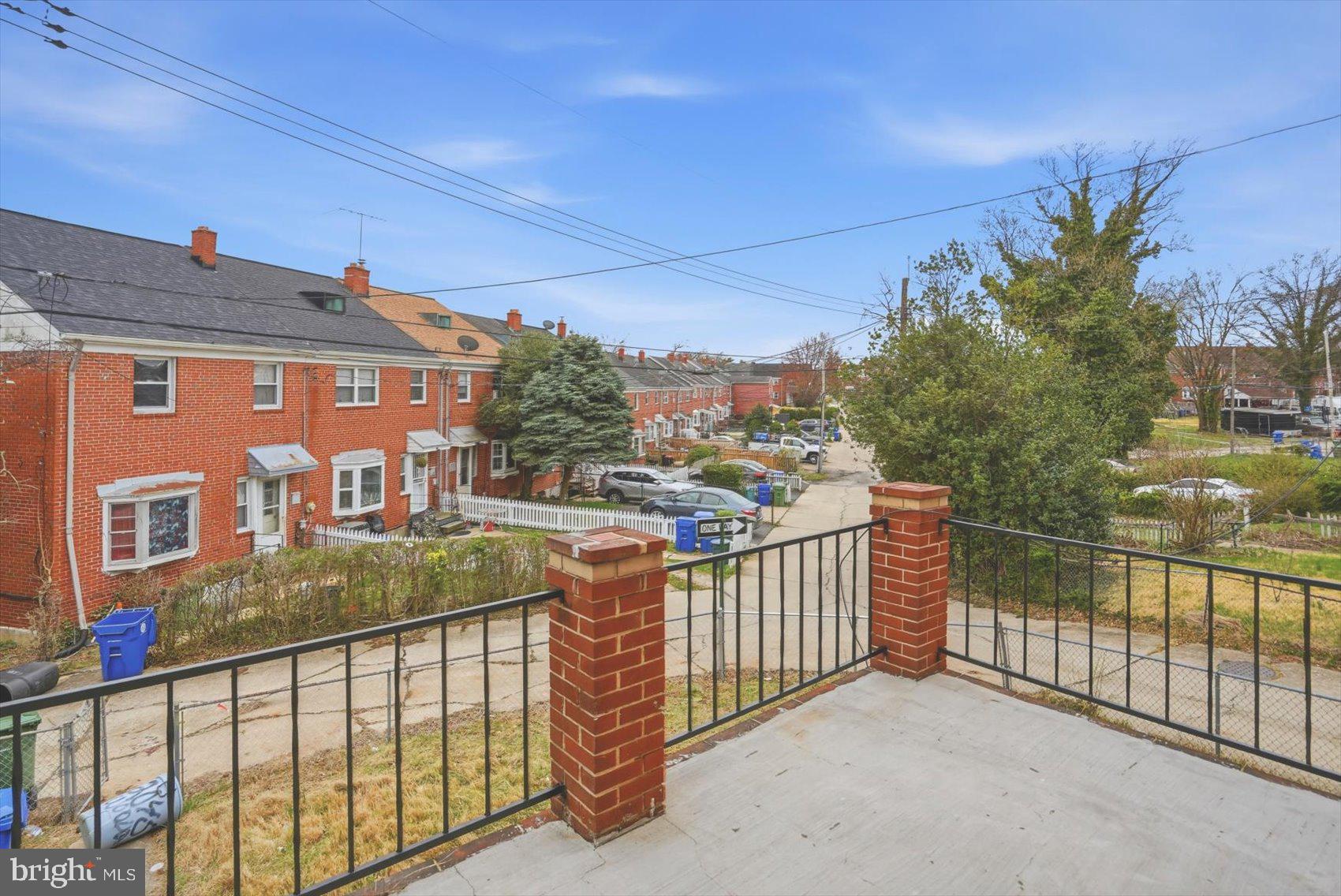 PERRING LOCH - Residential