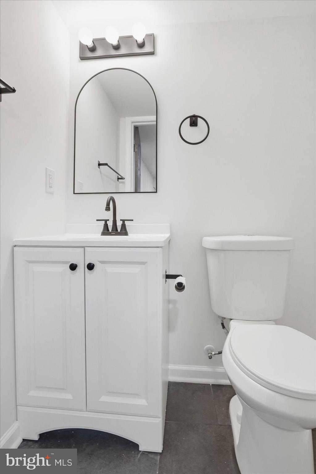 PERRING LOCH - Residential