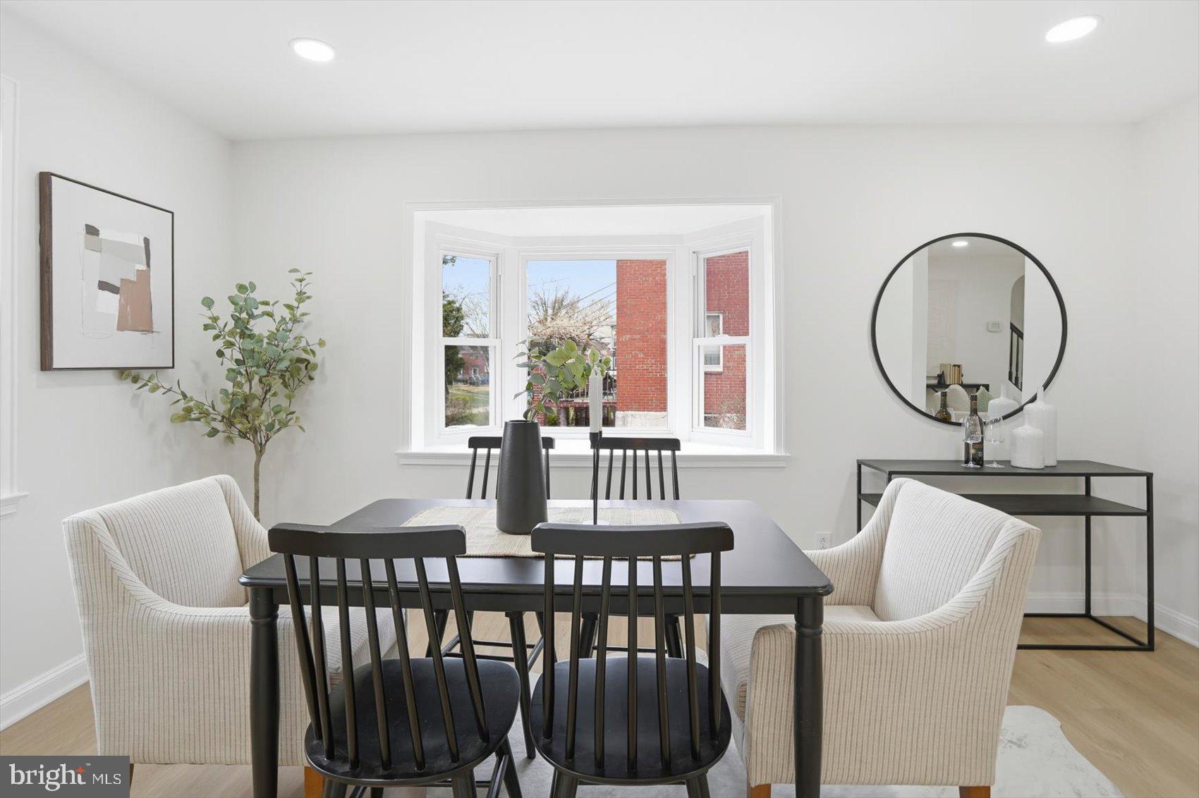 PERRING LOCH - Residential