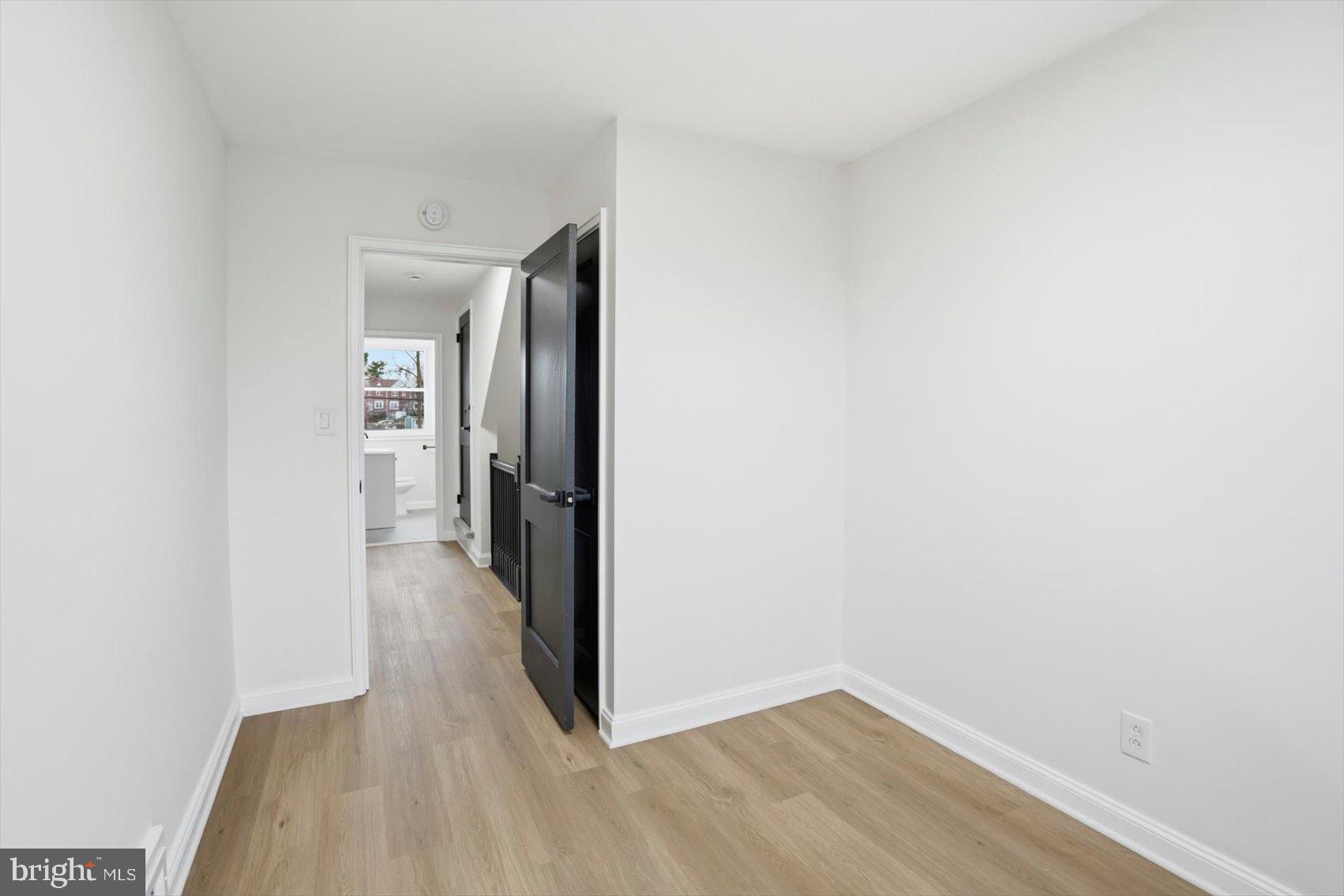 PERRING LOCH - Residential