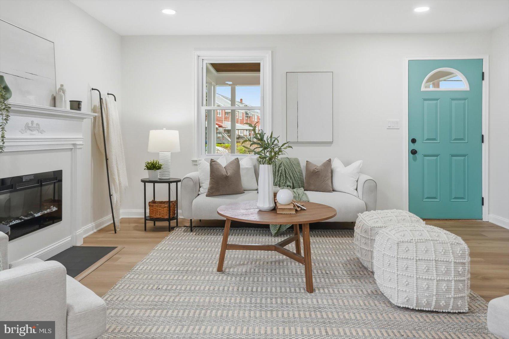 PERRING LOCH - Residential