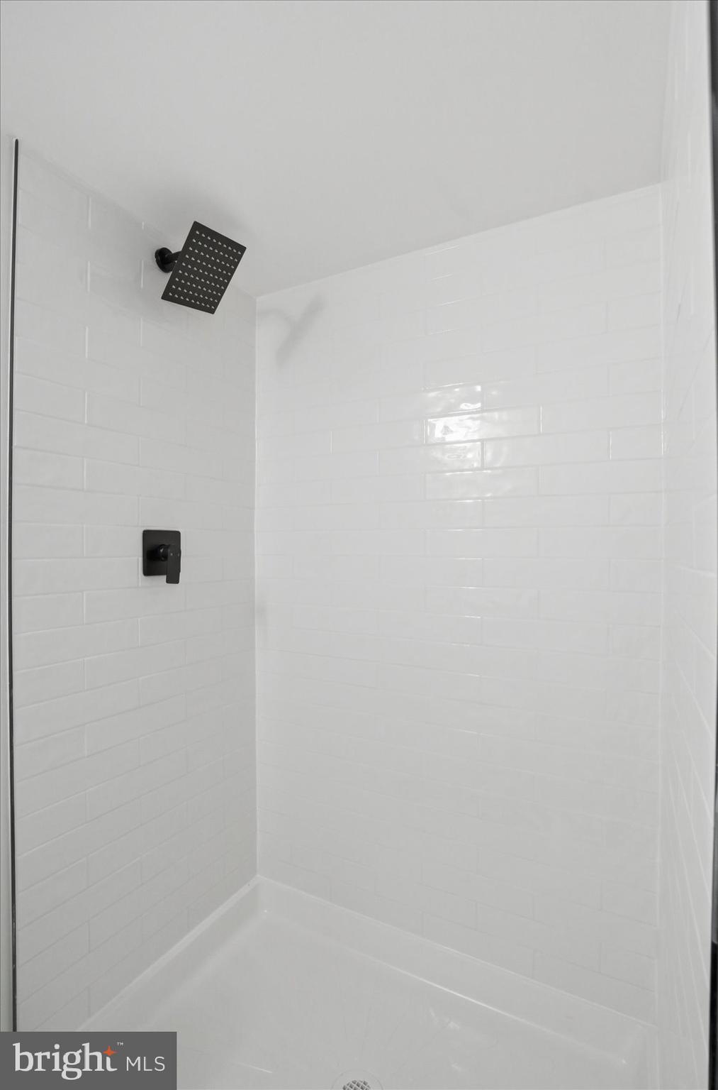 PERRING LOCH - Residential