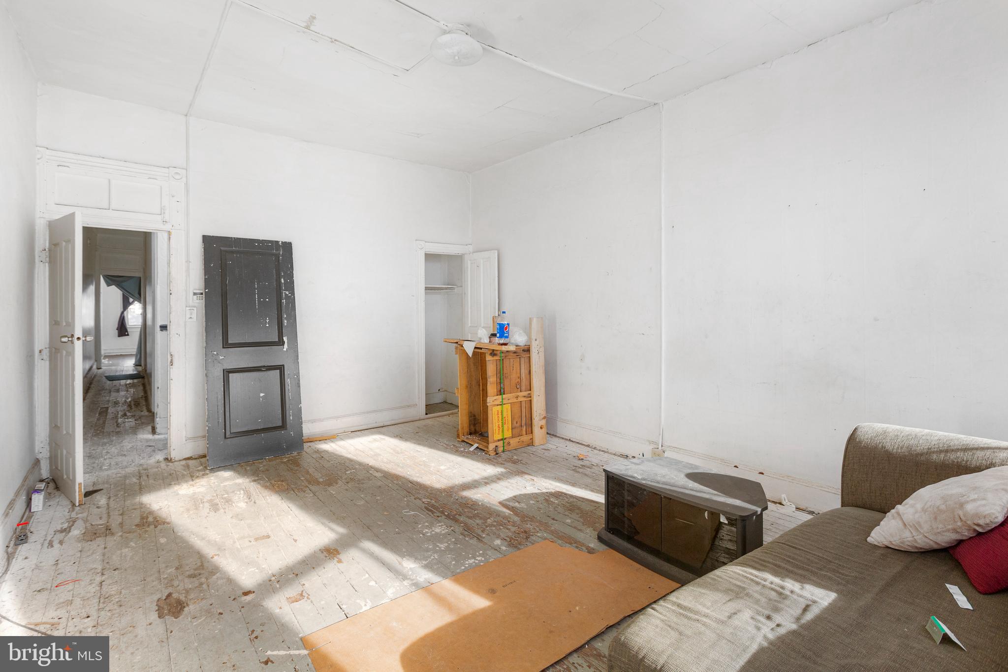 MIDTOWN EDMONDSON - Residential