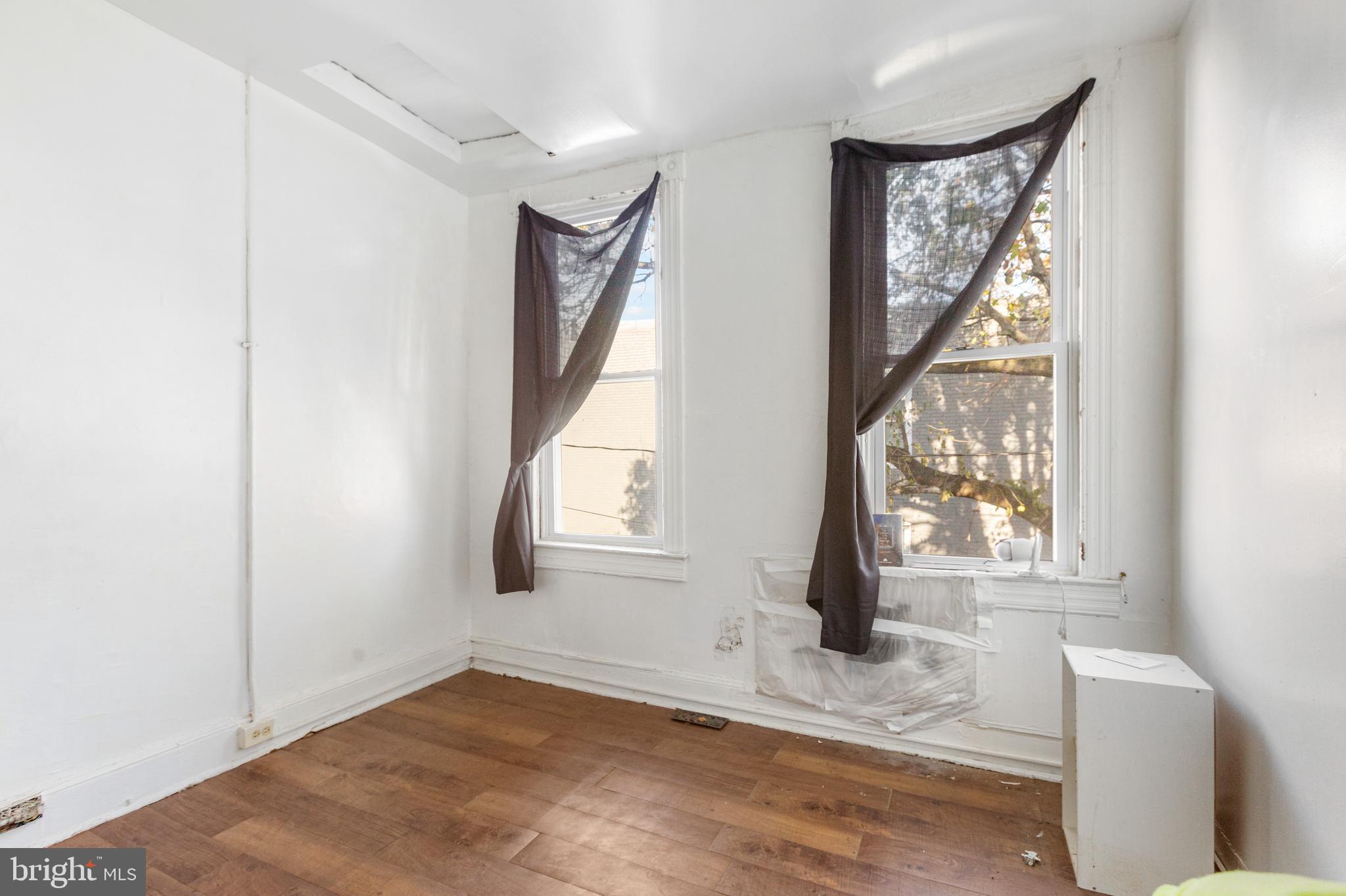 MIDTOWN EDMONDSON - Residential