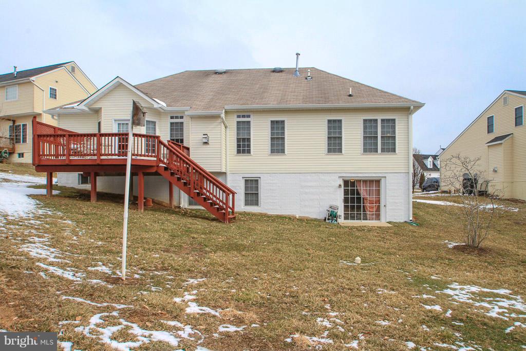 STAFFORD LAKES VILLAGE - Residential