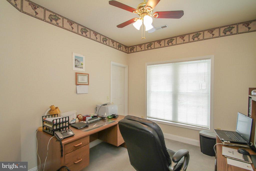 STAFFORD LAKES VILLAGE - Residential