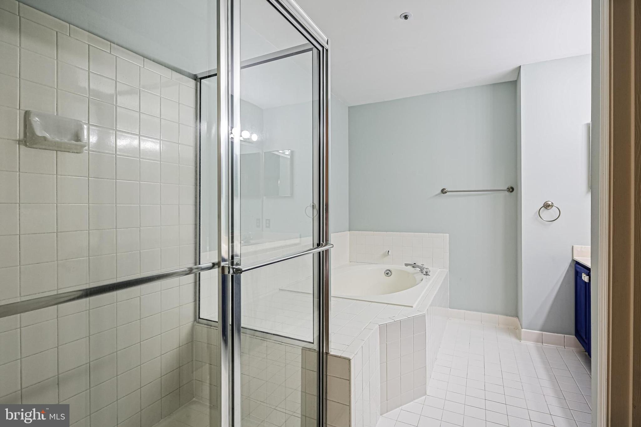 HALLOWELL - Residential Lease