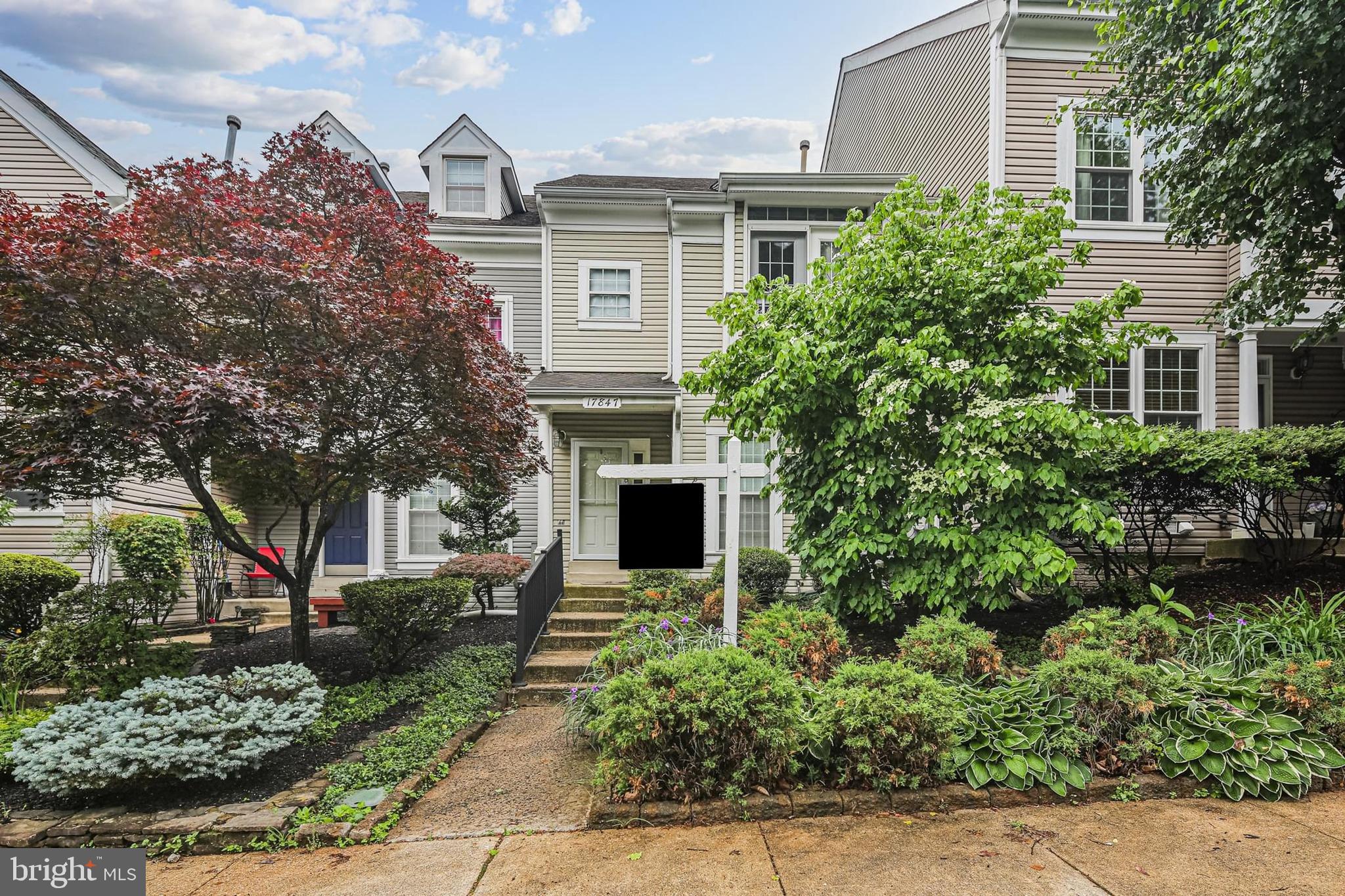 HALLOWELL - Residential Lease