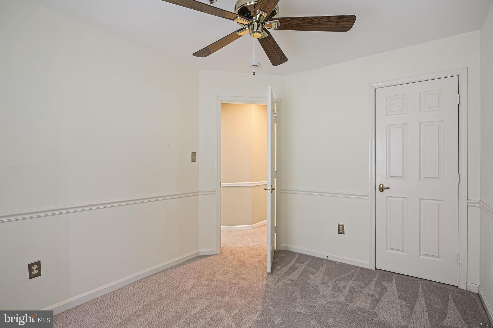 HALLOWELL - Residential Lease