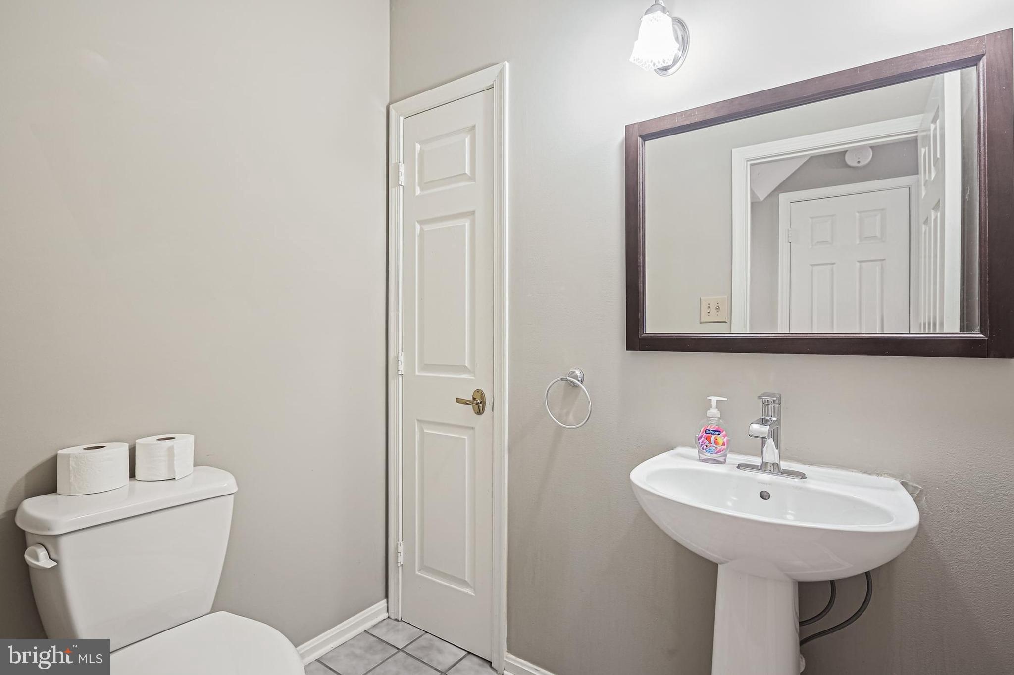 HALLOWELL - Residential Lease