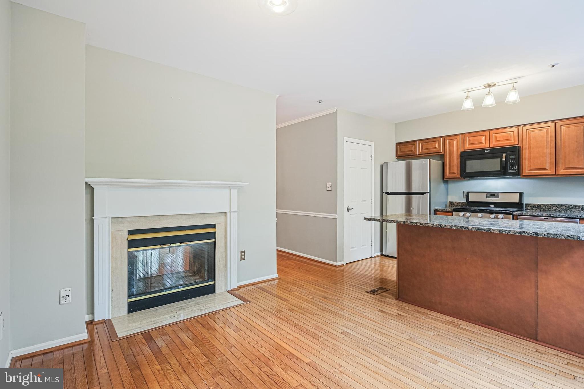 HALLOWELL - Residential Lease