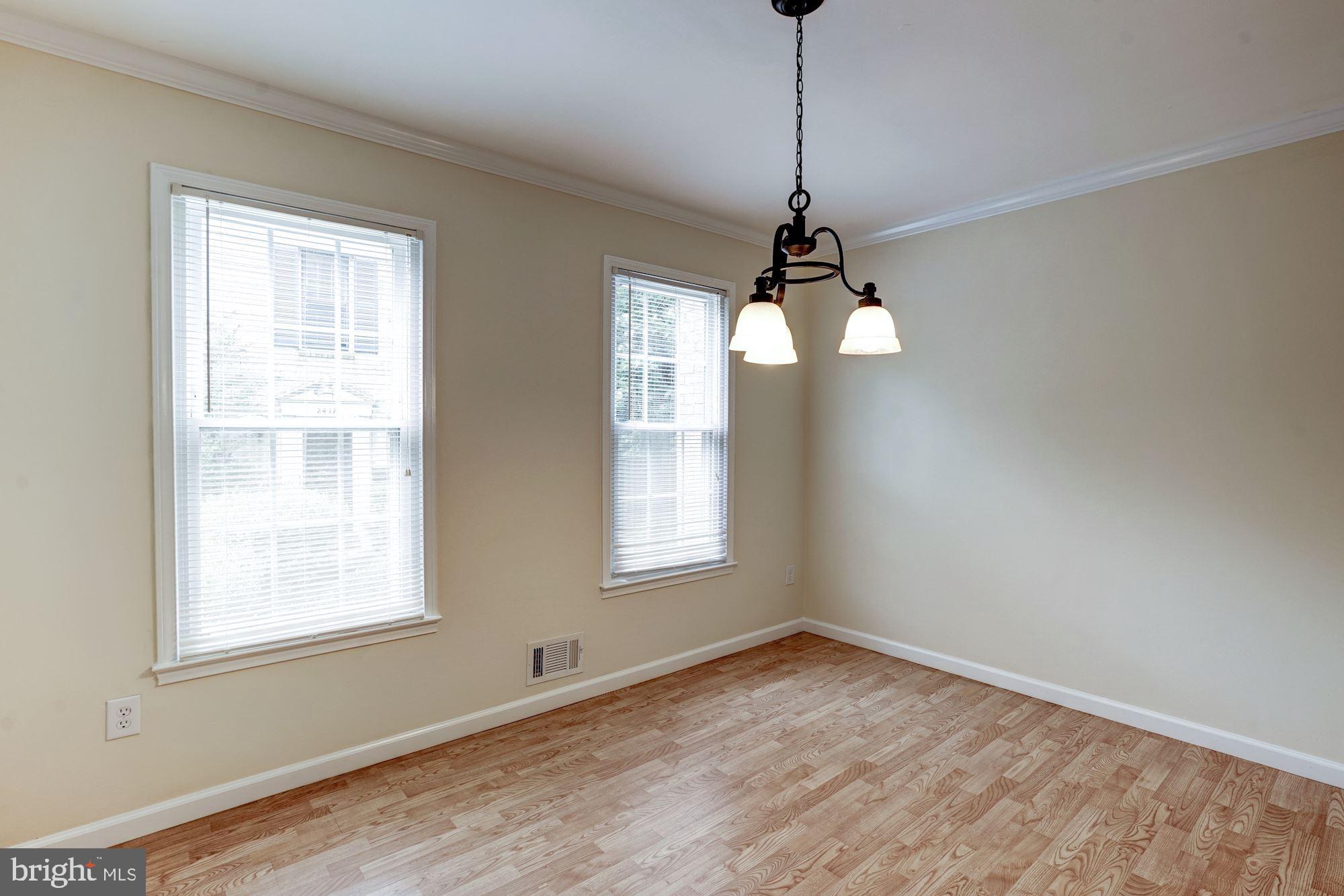 DEEPWOOD - Residential Lease