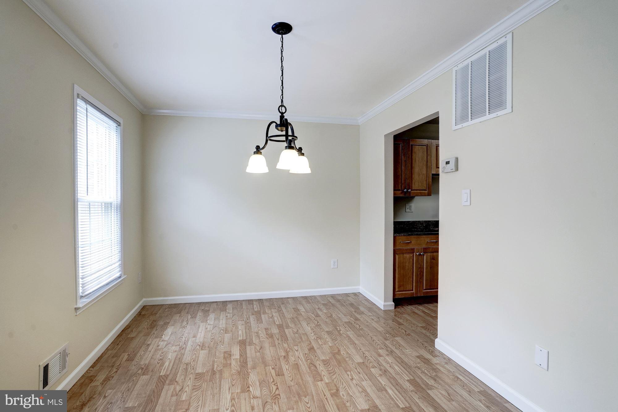 DEEPWOOD - Residential Lease