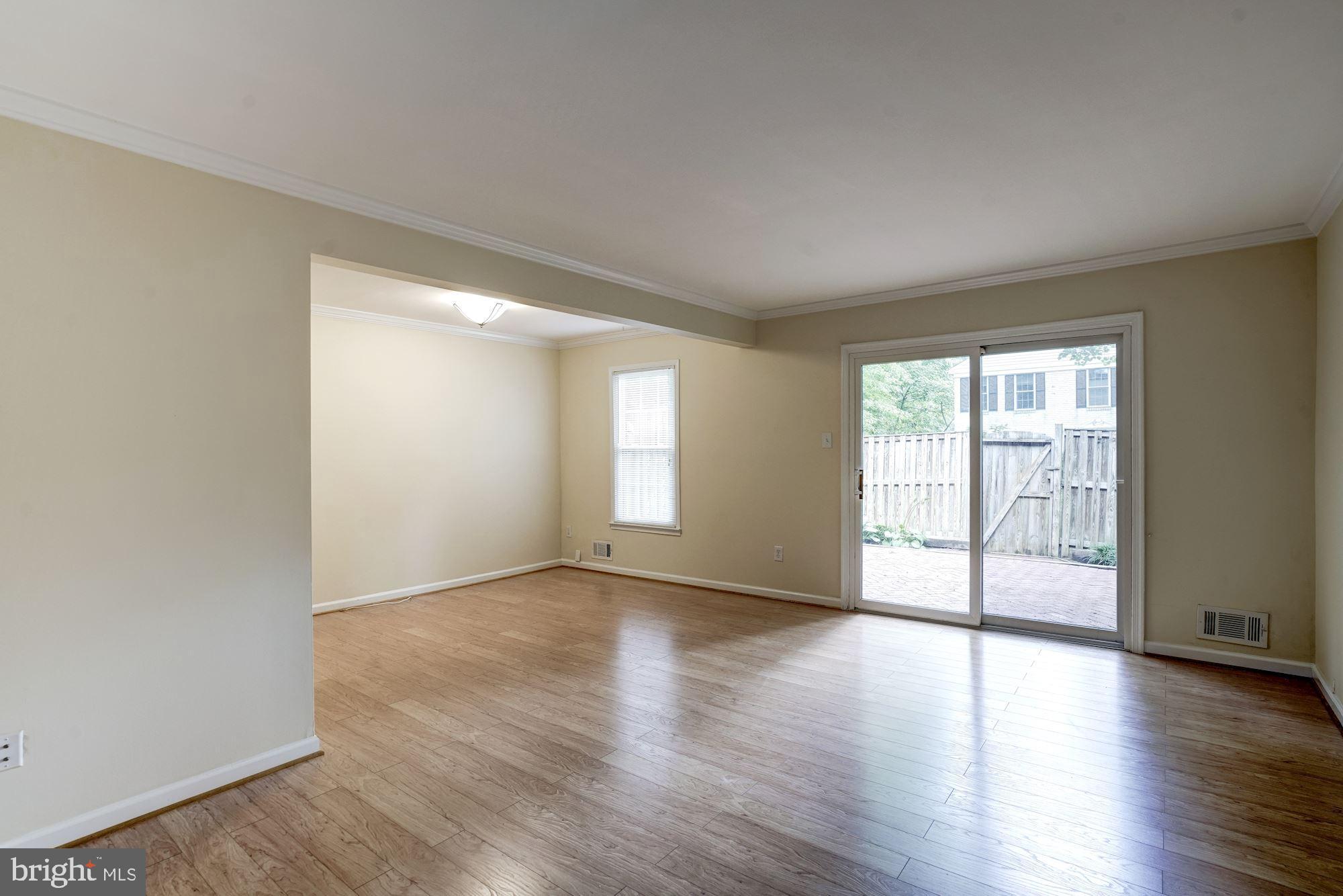 DEEPWOOD - Residential Lease