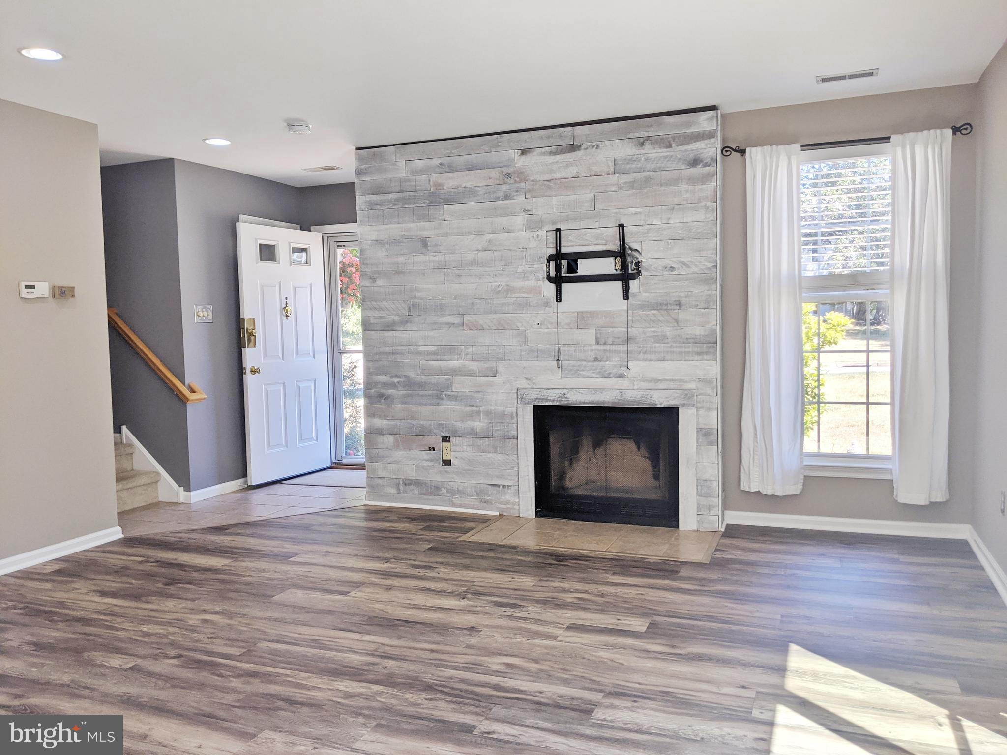 74 AVON LANE 7D