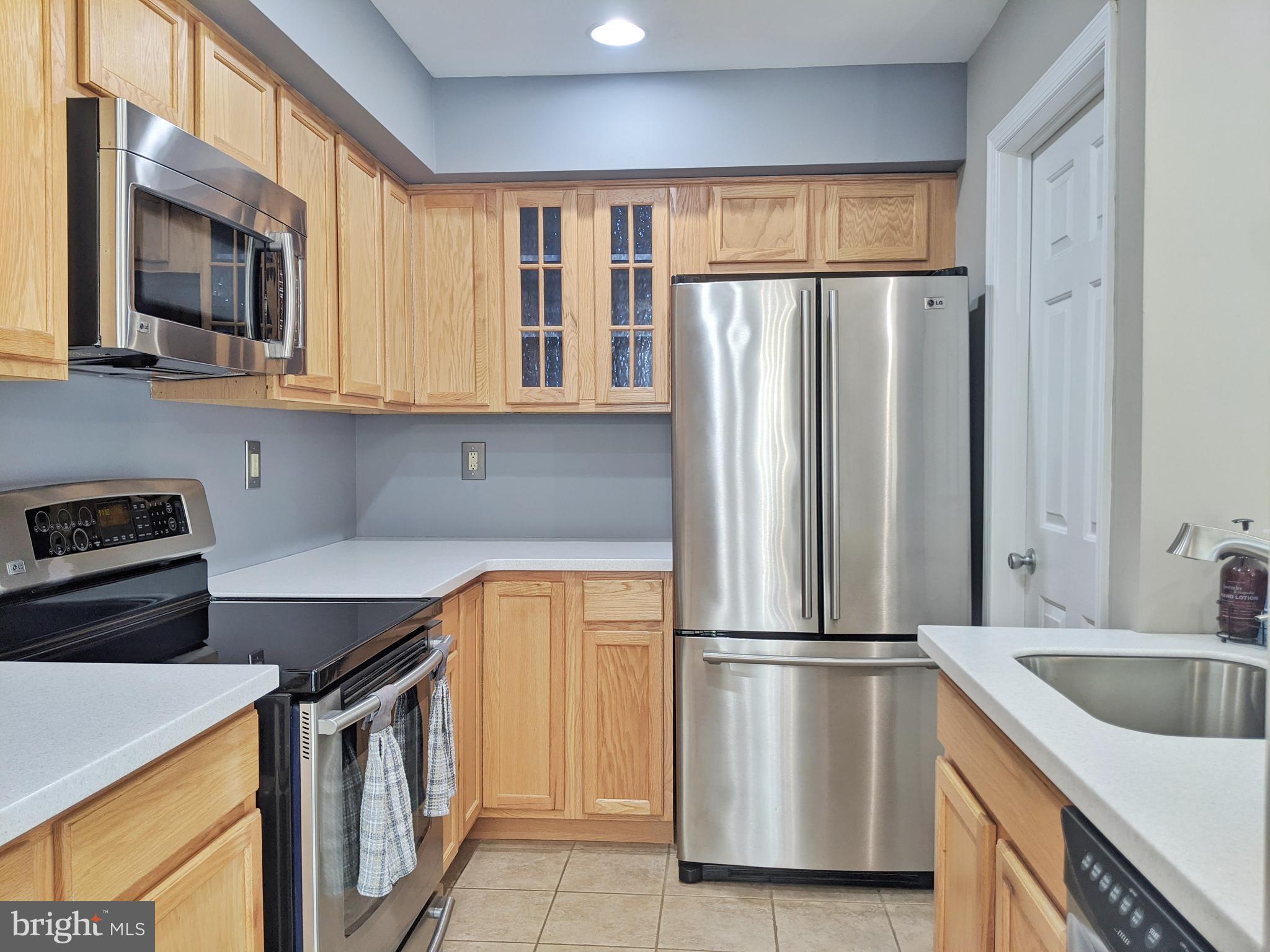 74 AVON LANE 7D