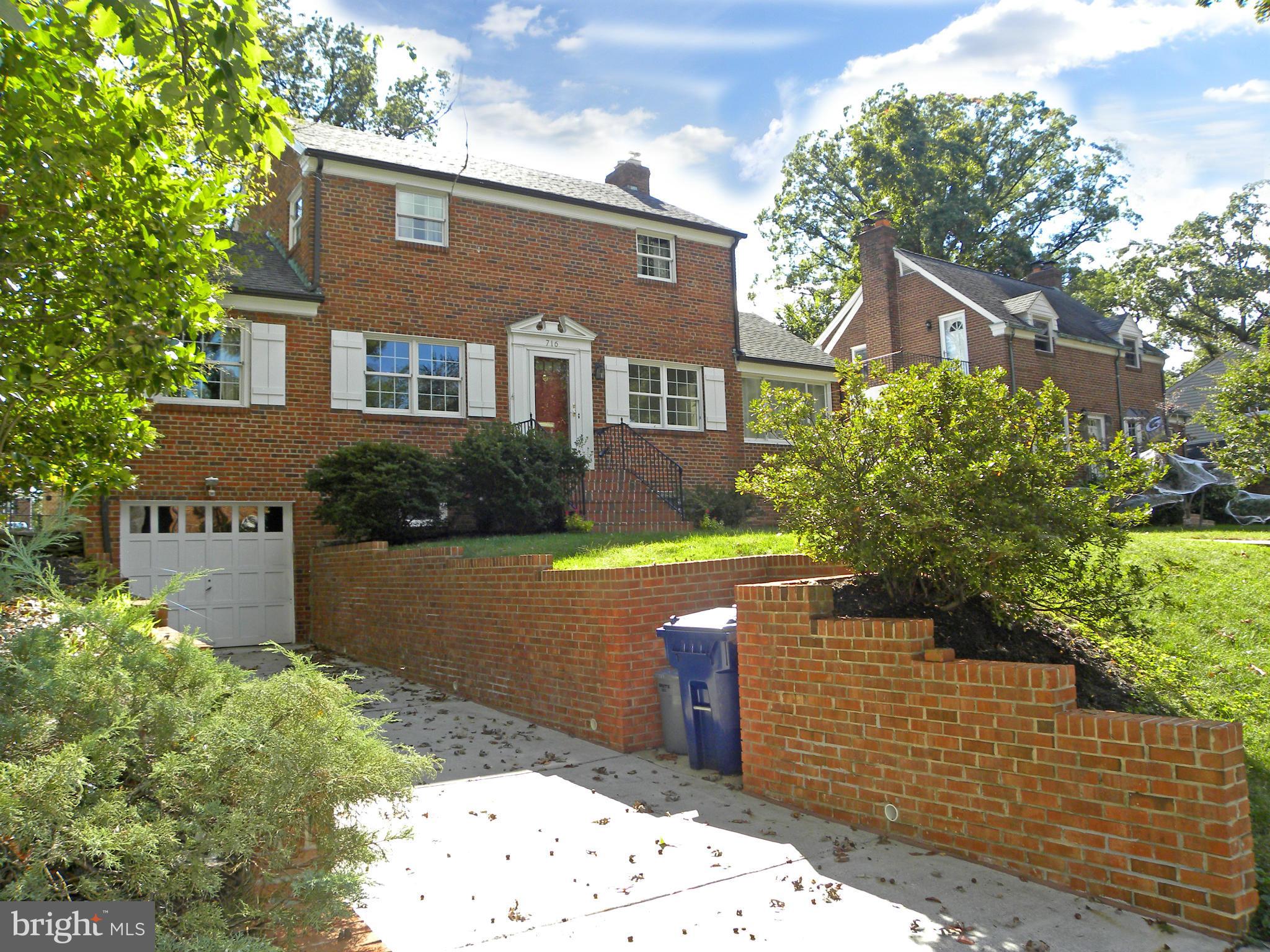 BEVERLEY HILLS - Residential Lease