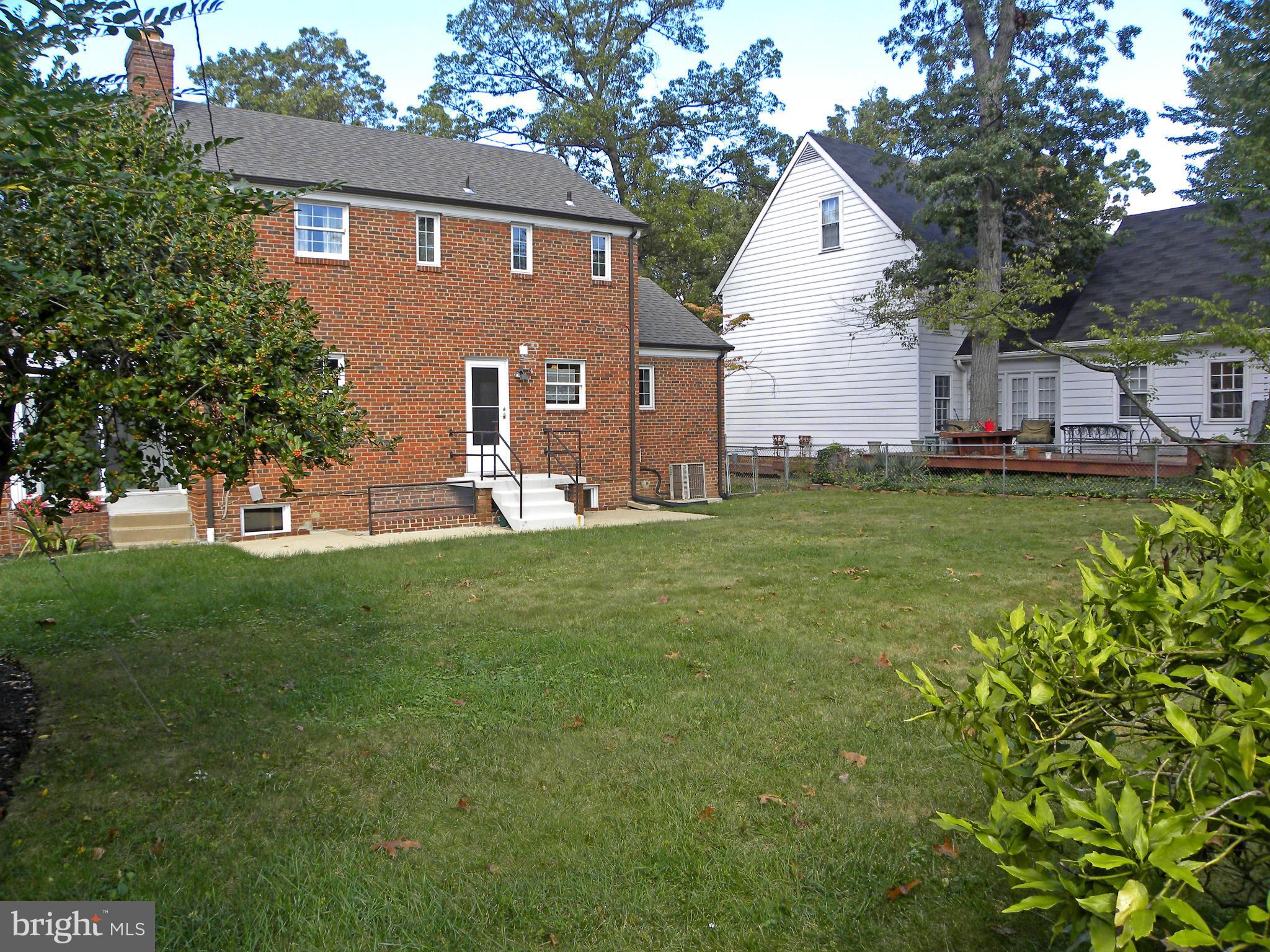 BEVERLEY HILLS - Residential Lease