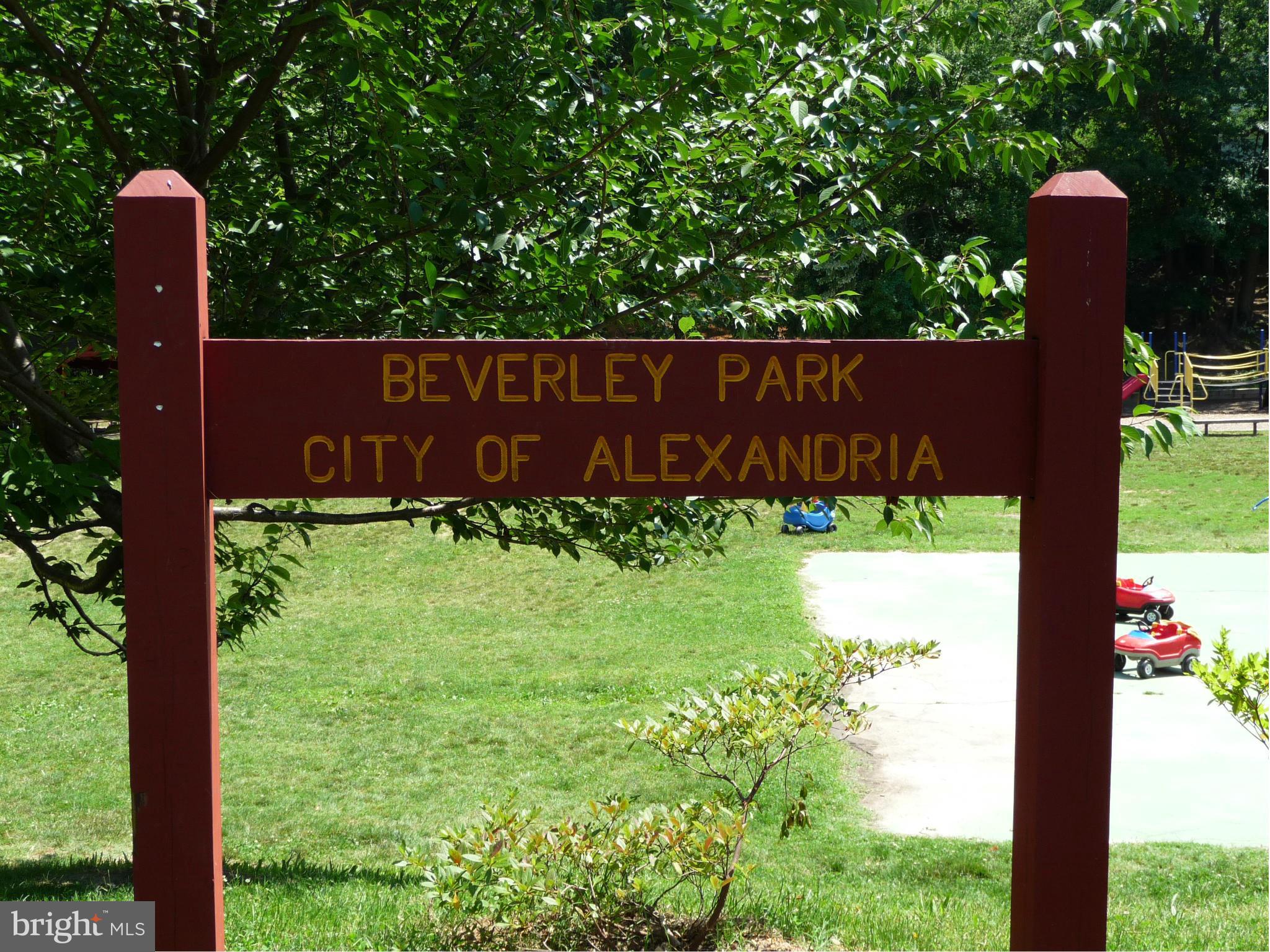 BEVERLEY HILLS - Residential Lease