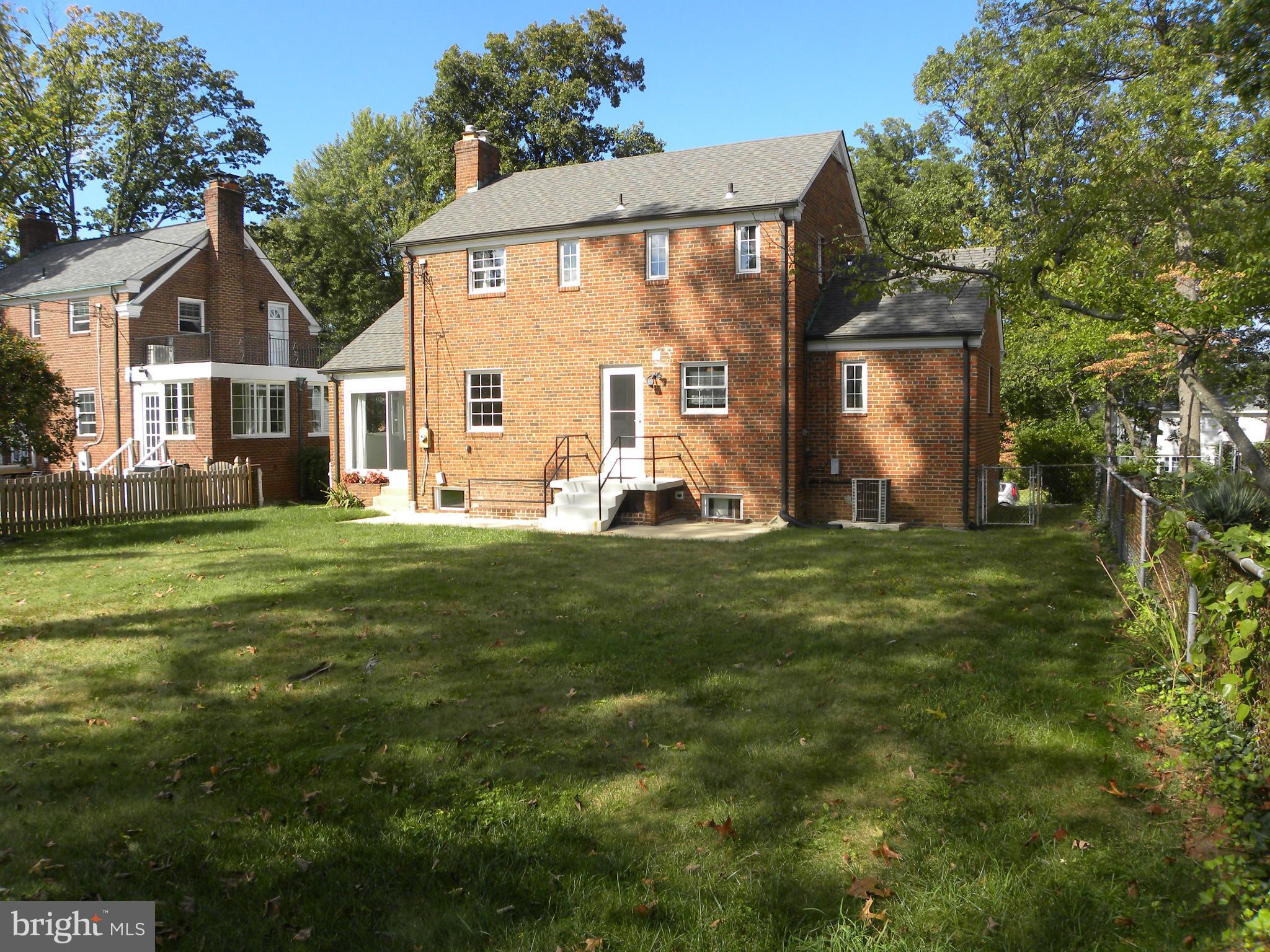 BEVERLEY HILLS - Residential Lease