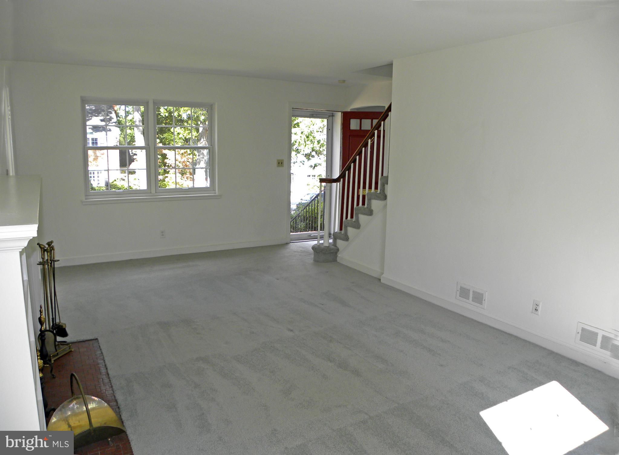 BEVERLEY HILLS - Residential Lease