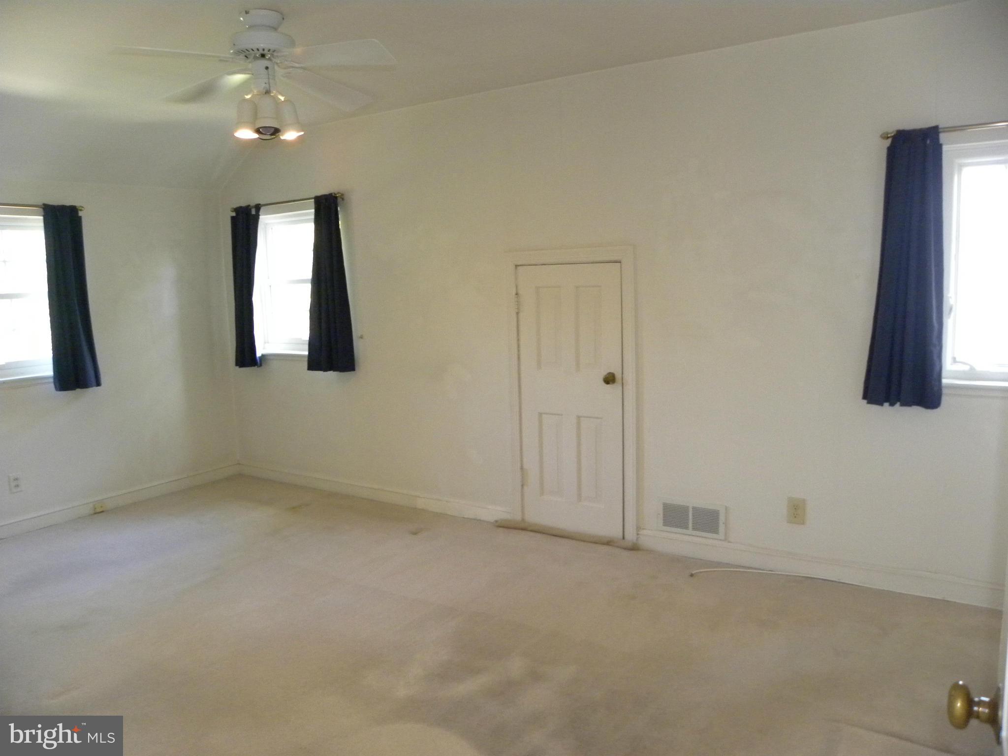 BEVERLEY HILLS - Residential Lease