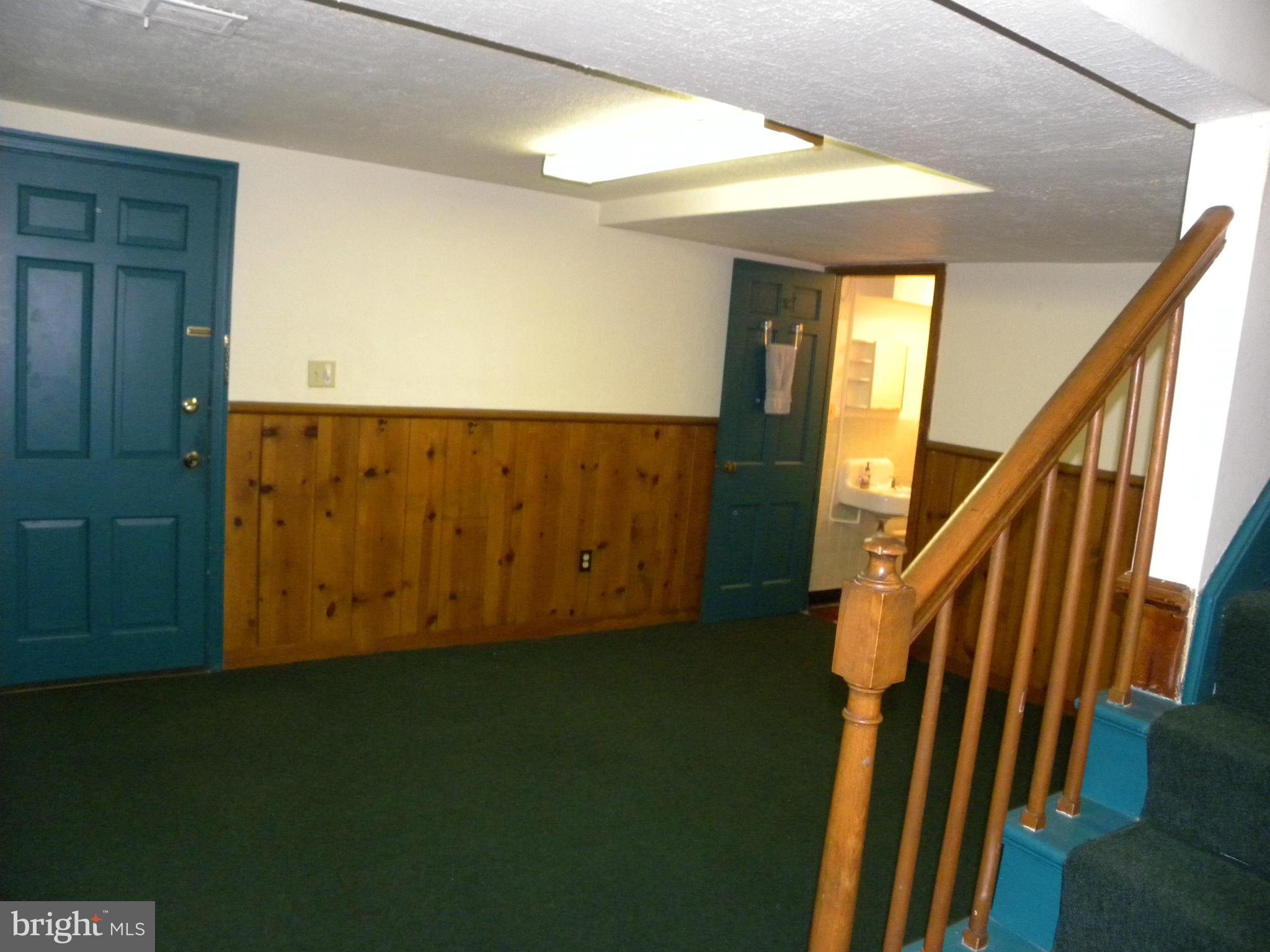 BEVERLEY HILLS - Residential Lease